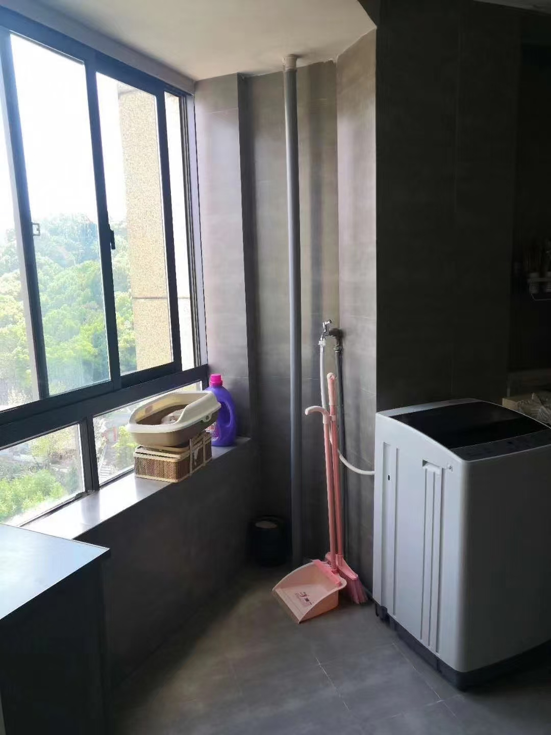 东方曼哈顿  1室1厅1卫   1400.00元/月室内图