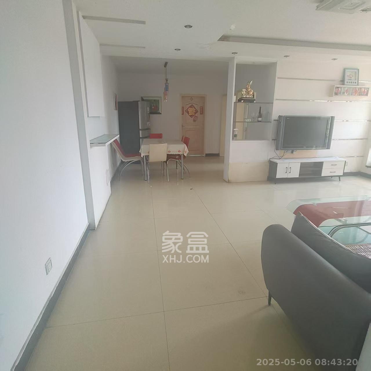 红星商贸城  2室2厅1卫    1300.0元/月 红星商贸城  2室2厅1卫    1300.0元/月