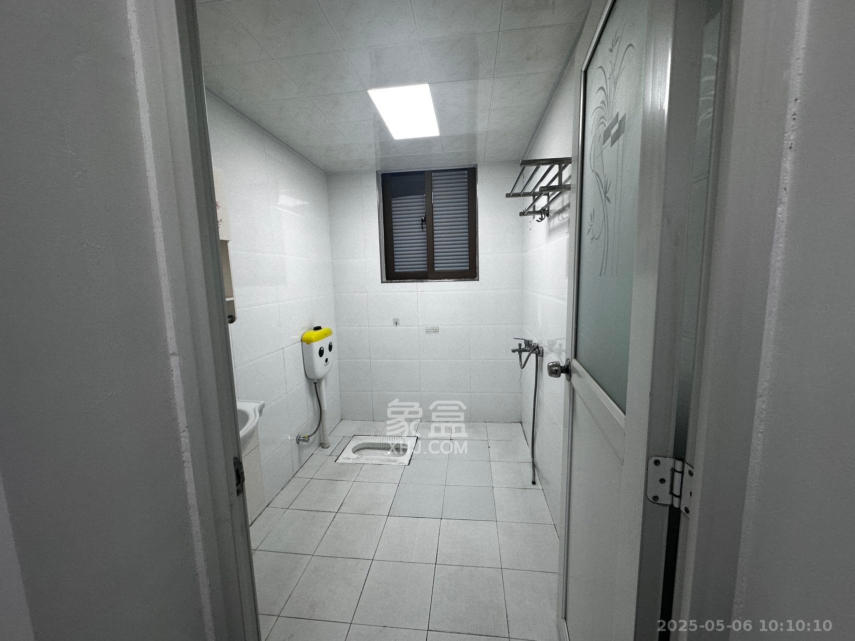 第六都(陆都小区) 3室2厅1卫 3300.0元/月 第六都(陆都小区) 3室2厅1卫 3300.0元/月室内图