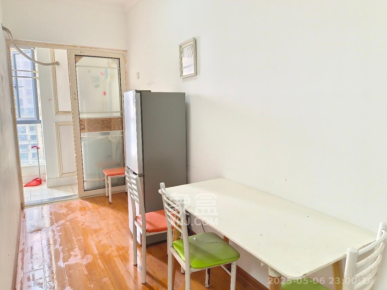 丰园城(鄱阳小区二期) 1室1厅1卫 1200.0元/月 丰园城(鄱阳小区二期) 1室1厅1卫 1200.0元/月室内图