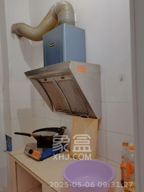 都市春天 1室1厅1卫 699.0元/月 都市春天 1室1厅1卫 699.0元/月室内图