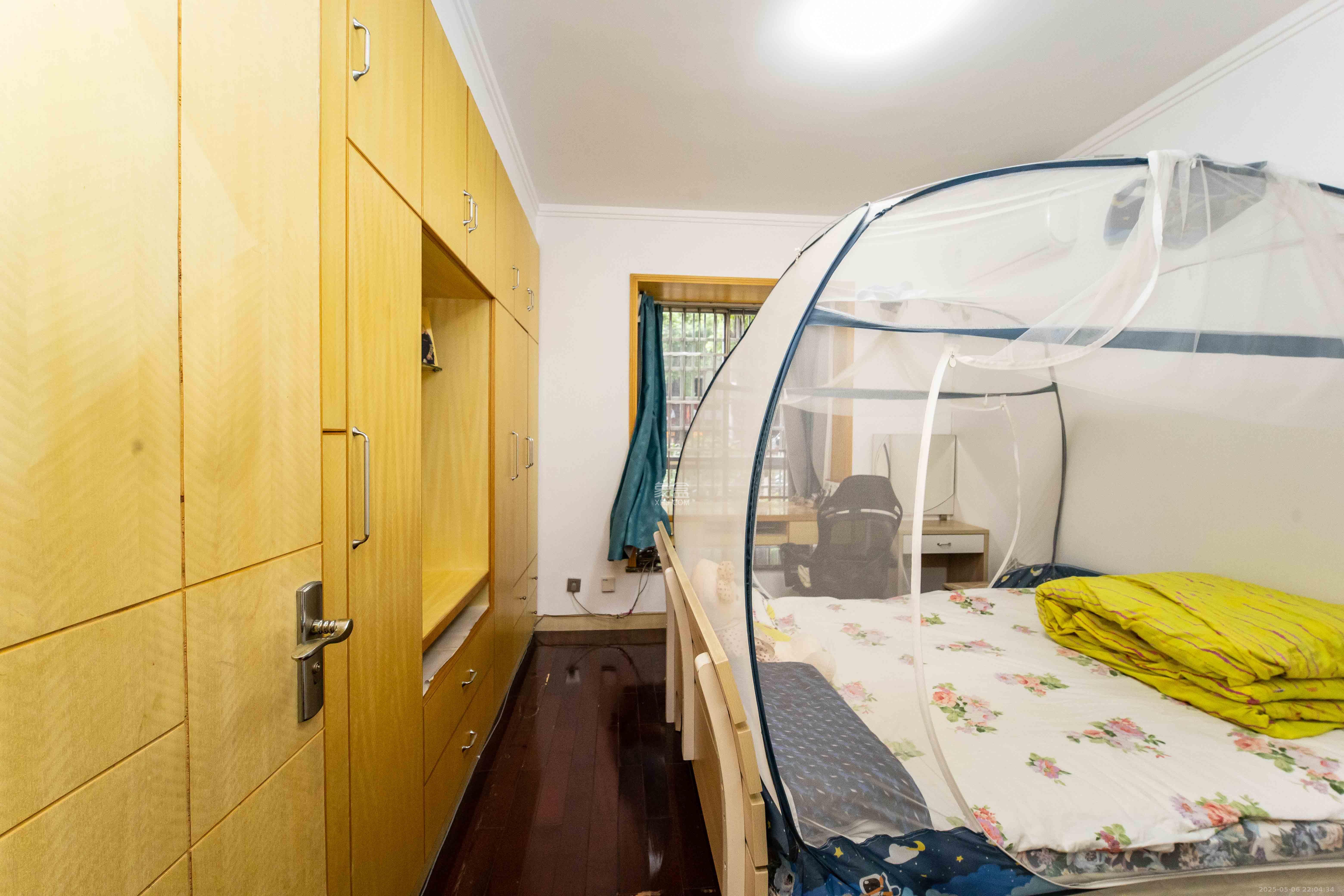 芙蓉苑 4室2厅1卫 98.0万 芙蓉苑 4室2厅1卫 98.0万卧室