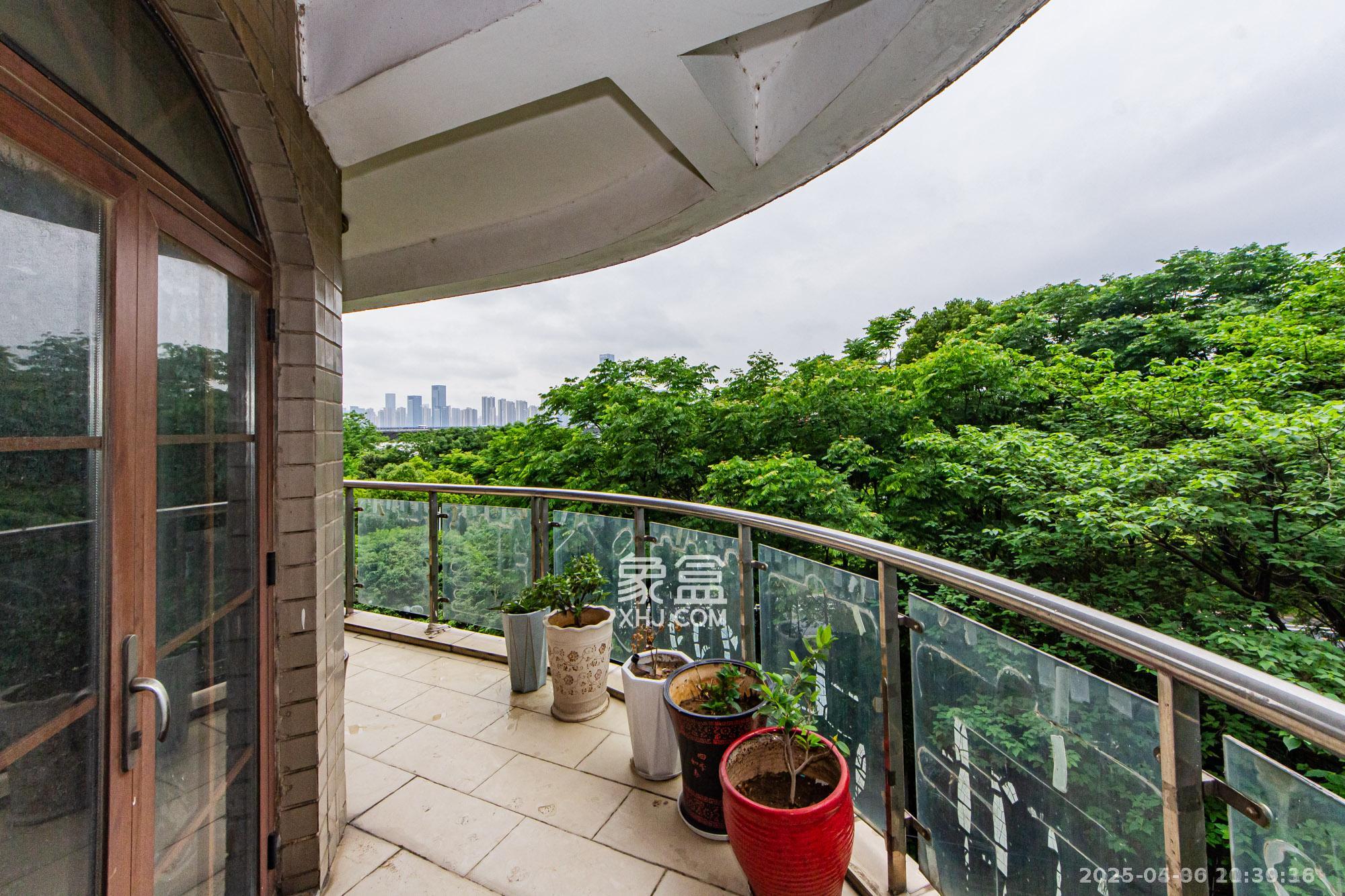 湘江世纪城悦江苑 3室2厅2卫 3500.0元/月 湘江世纪城悦江苑 3室2厅2卫 3500.0元/月室内图