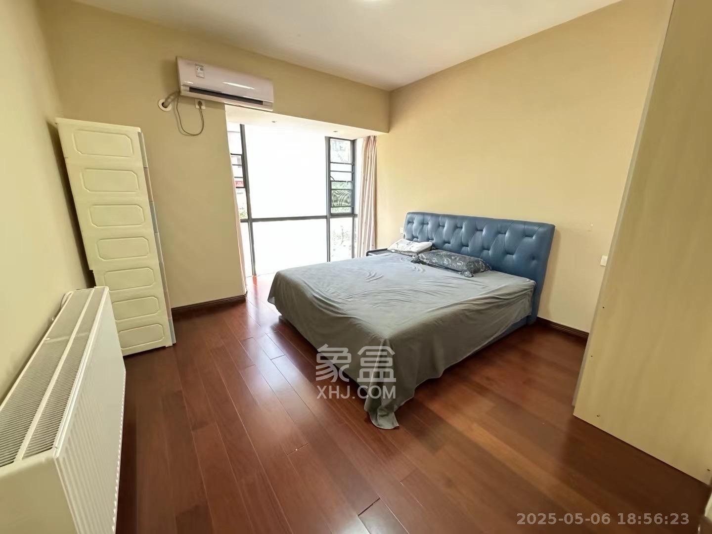 万博汇  3室2厅2卫   4500.00元/月室内图