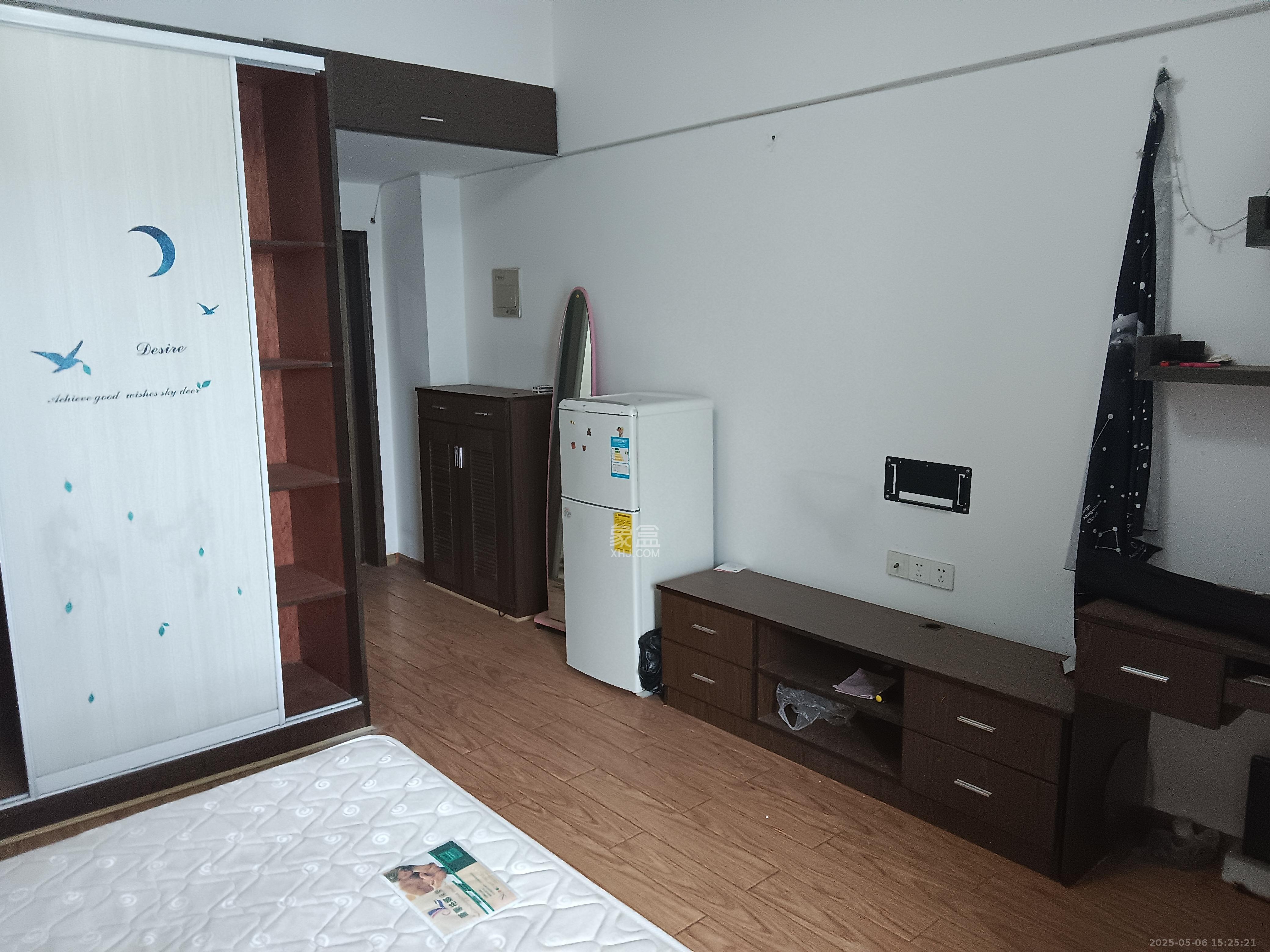 博林金谷 1室1厅1卫 1400.0元/月 博林金谷 1室1厅1卫 1400.0元/月室内图