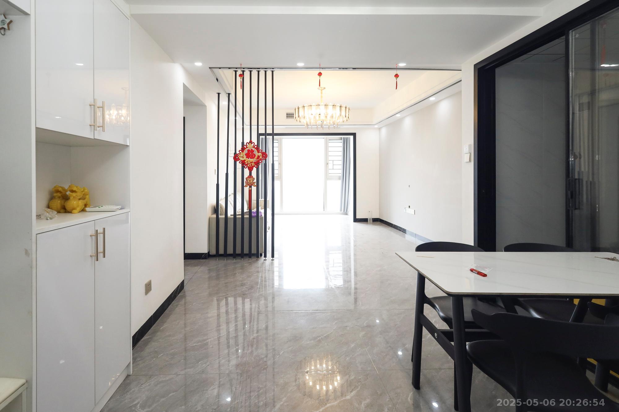 学府星城 3室2厅2卫 56.8万 学府星城 3室2厅2卫 56.8万客厅