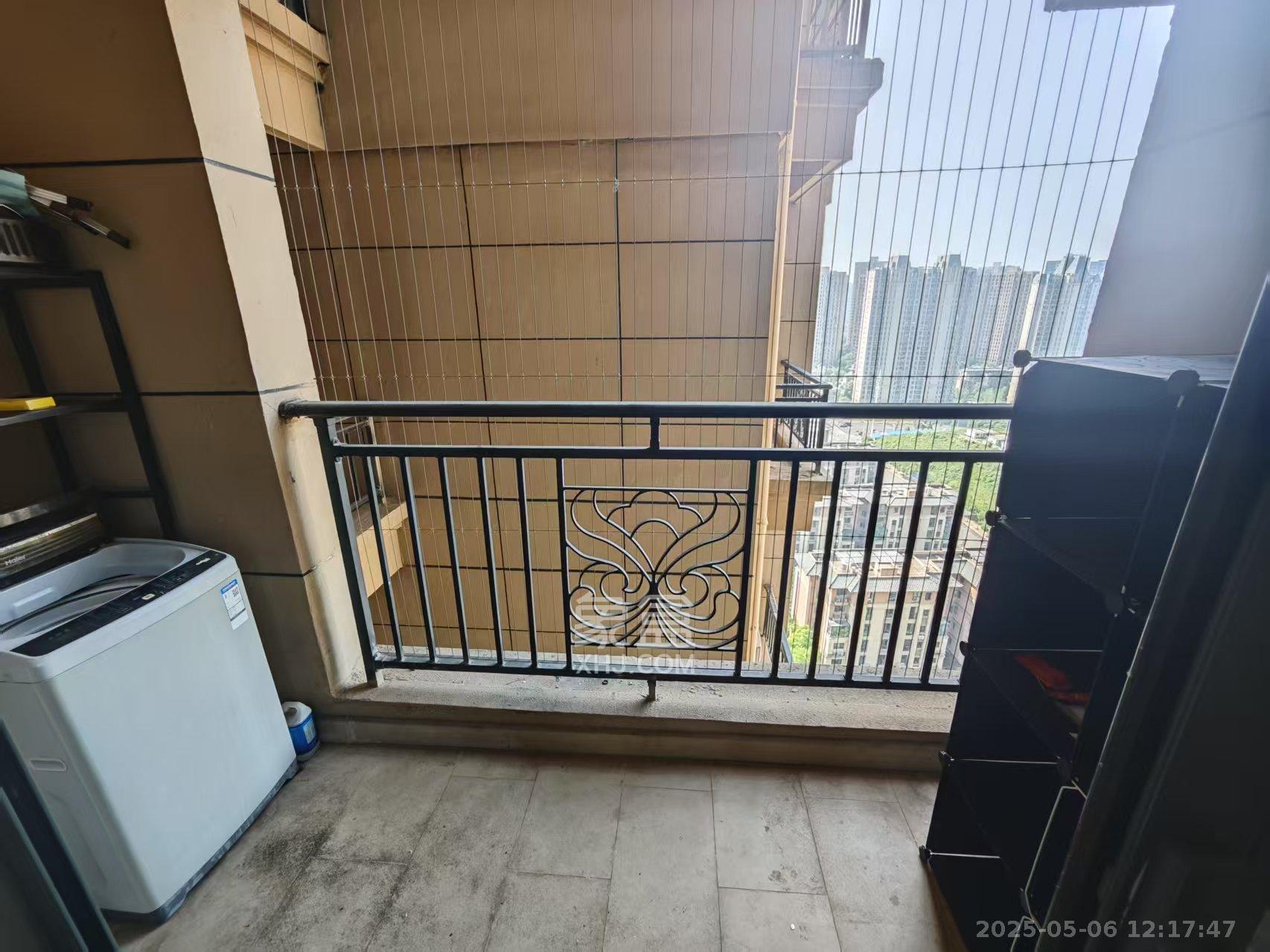 恒大御景天下城一期  3室2厅2卫    2400.0元/月 恒大御景天下城一期  3室2厅2卫    2400.0元/月室内图