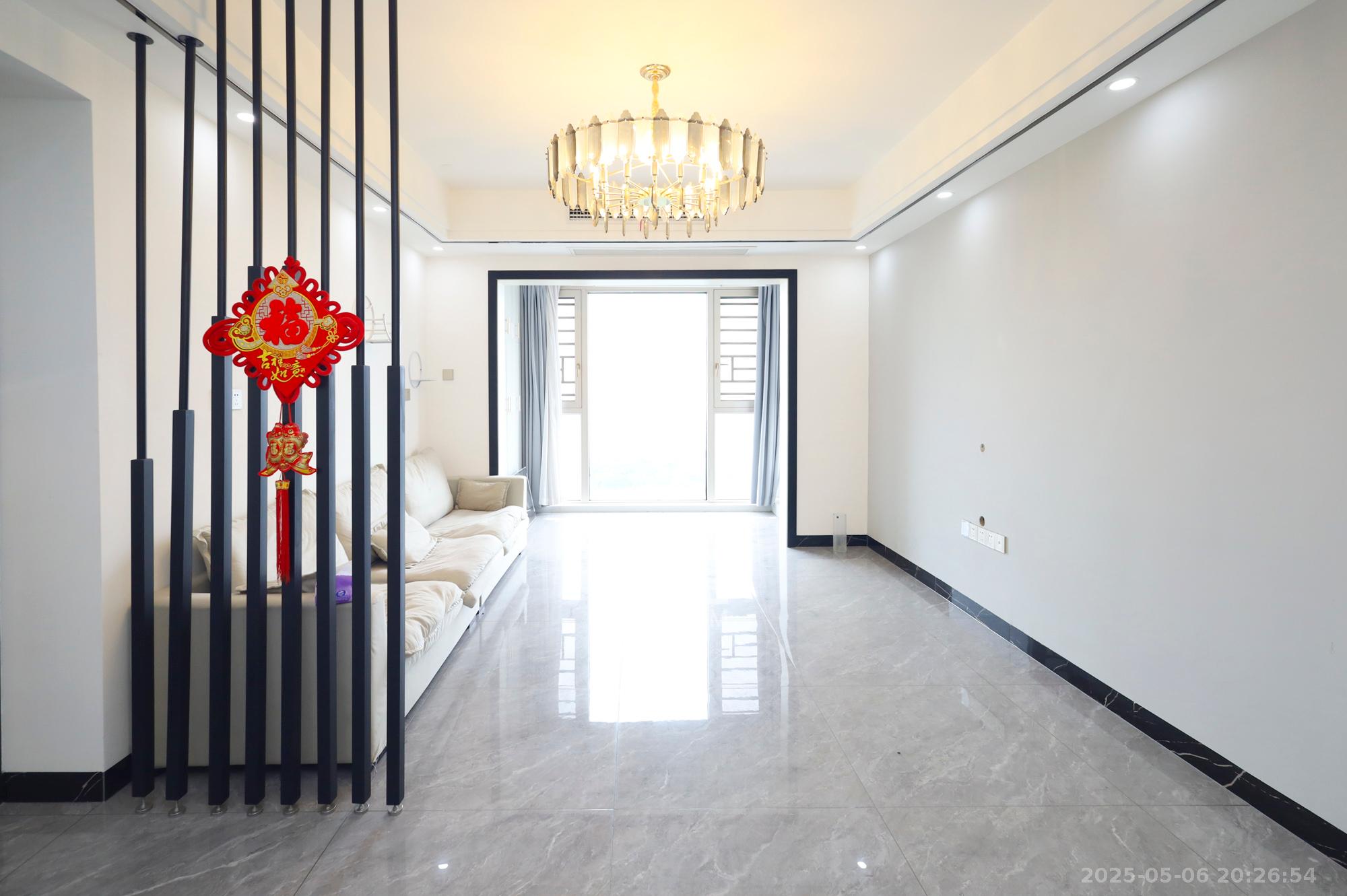 学府星城 3室2厅2卫 56.8万 学府星城 3室2厅2卫 56.8万客厅