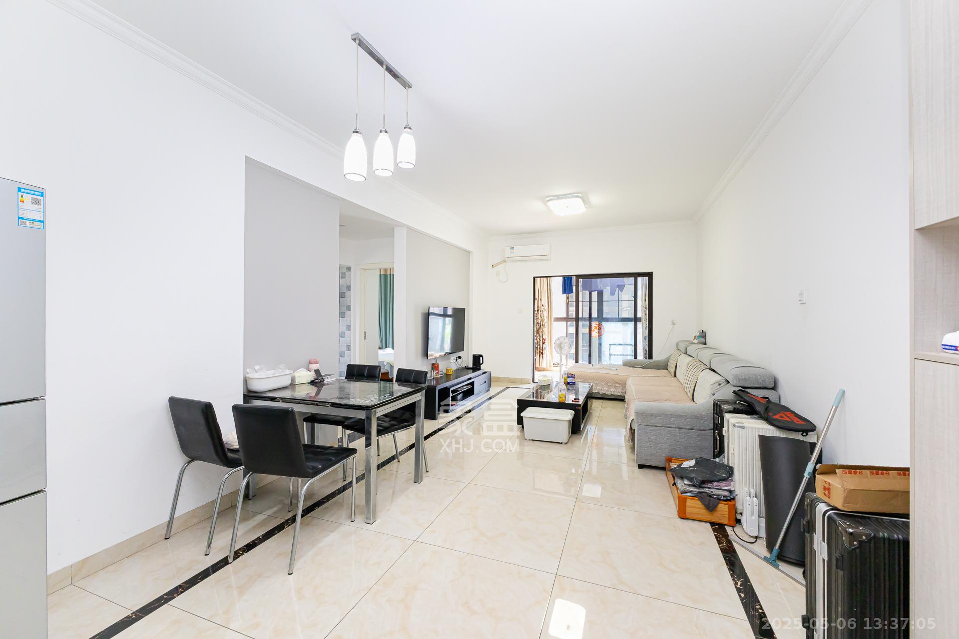 长燃新奥佳园 2室2厅1卫 69.8万 长燃新奥佳园 2室2厅1卫 69.8万客厅