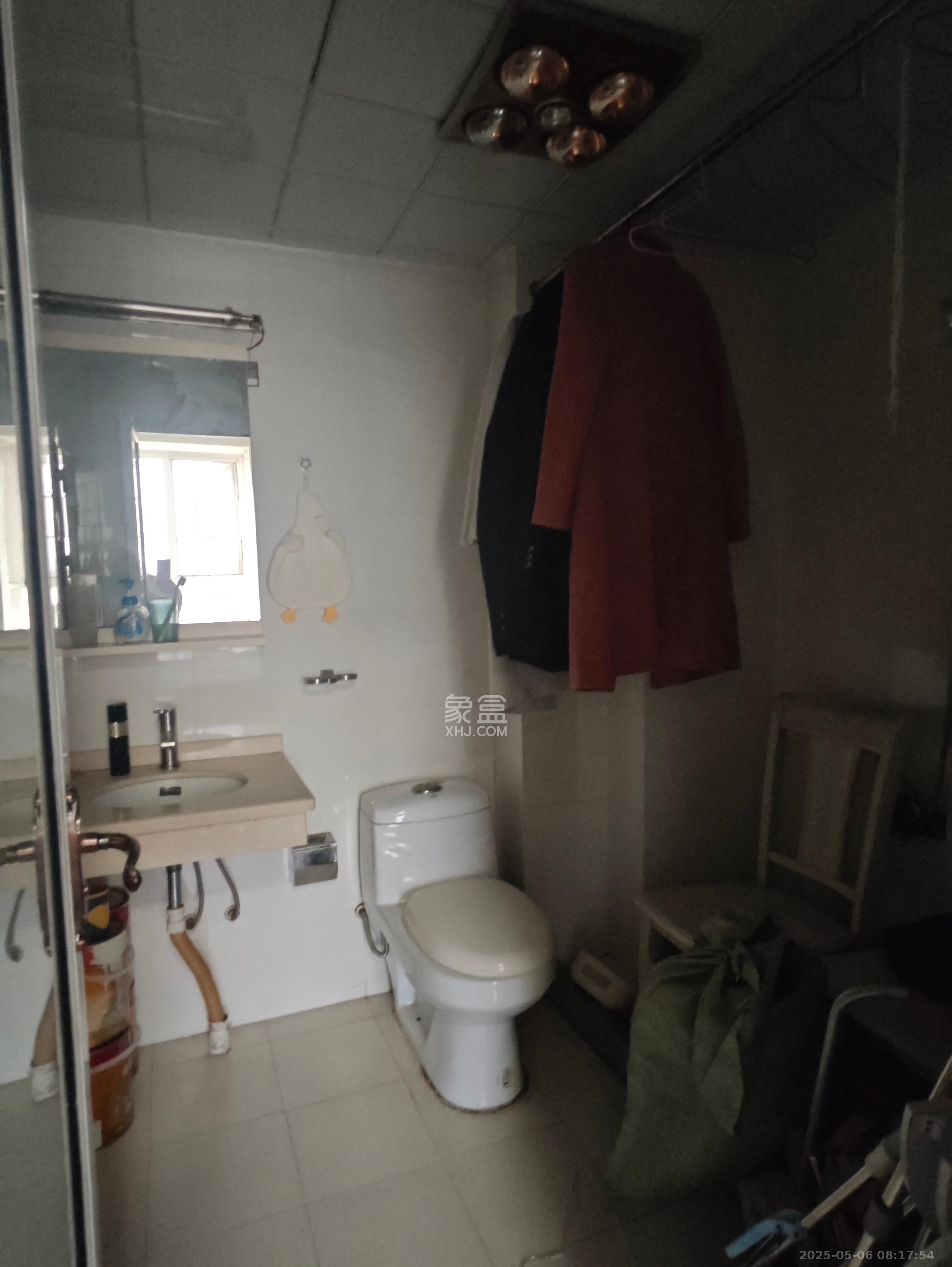 星城国际  3室2厅2卫   1900.00元/月室内图