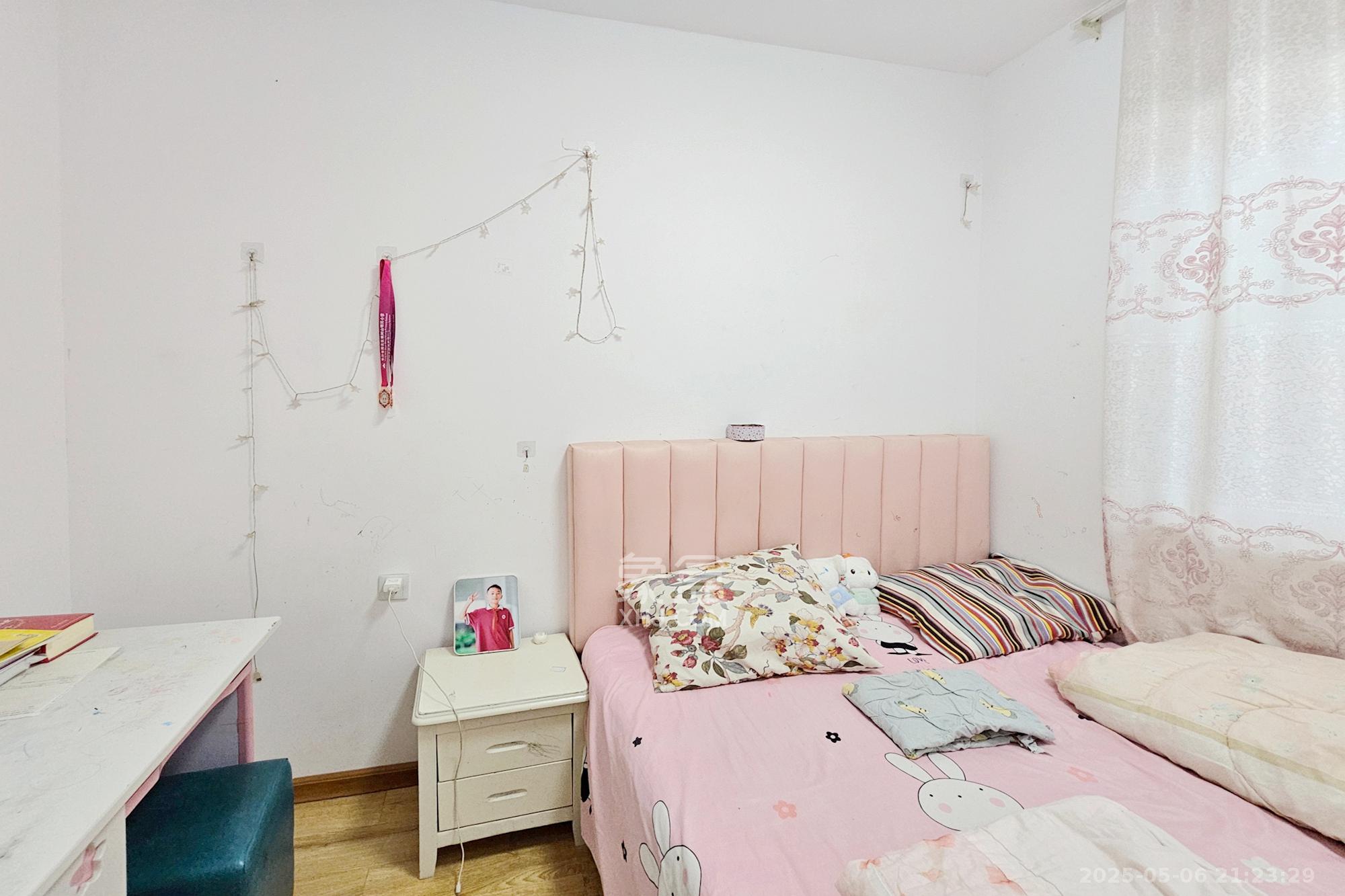 明昇壹城（明昇时代广场）一期  3室1厅1卫    138.0万卧室