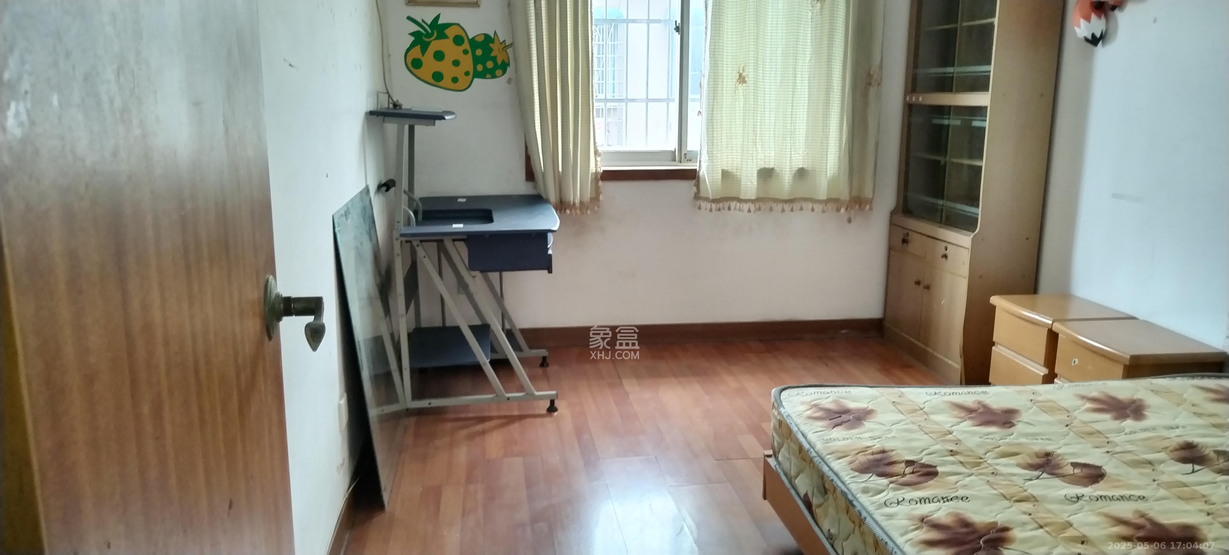 三湘小区  2室2厅1卫    1500.0元/月 三湘小区  2室2厅1卫    1500.0元/月室内图