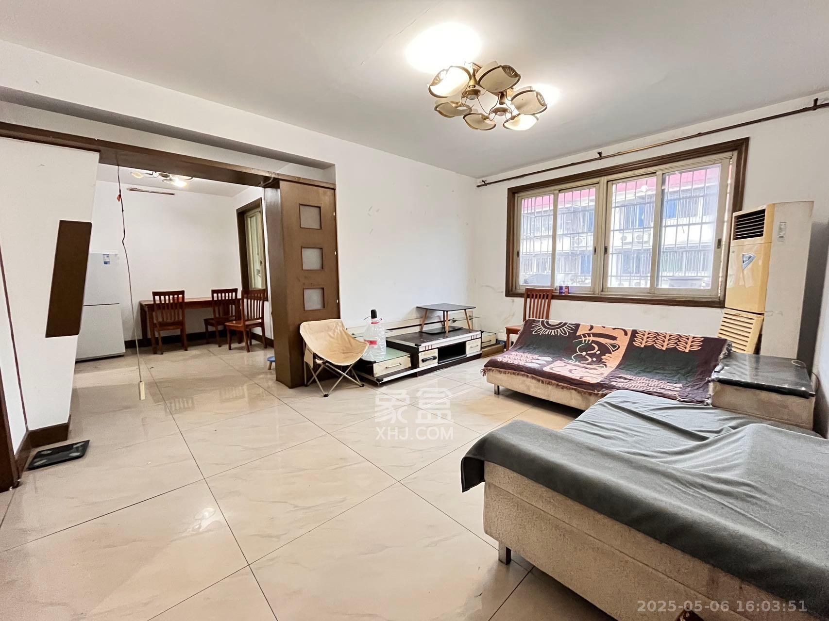 芙蓉区教师村 3室2厅1卫 1600.0元/月 芙蓉区教师村 3室2厅1卫 1600.0元/月室内图