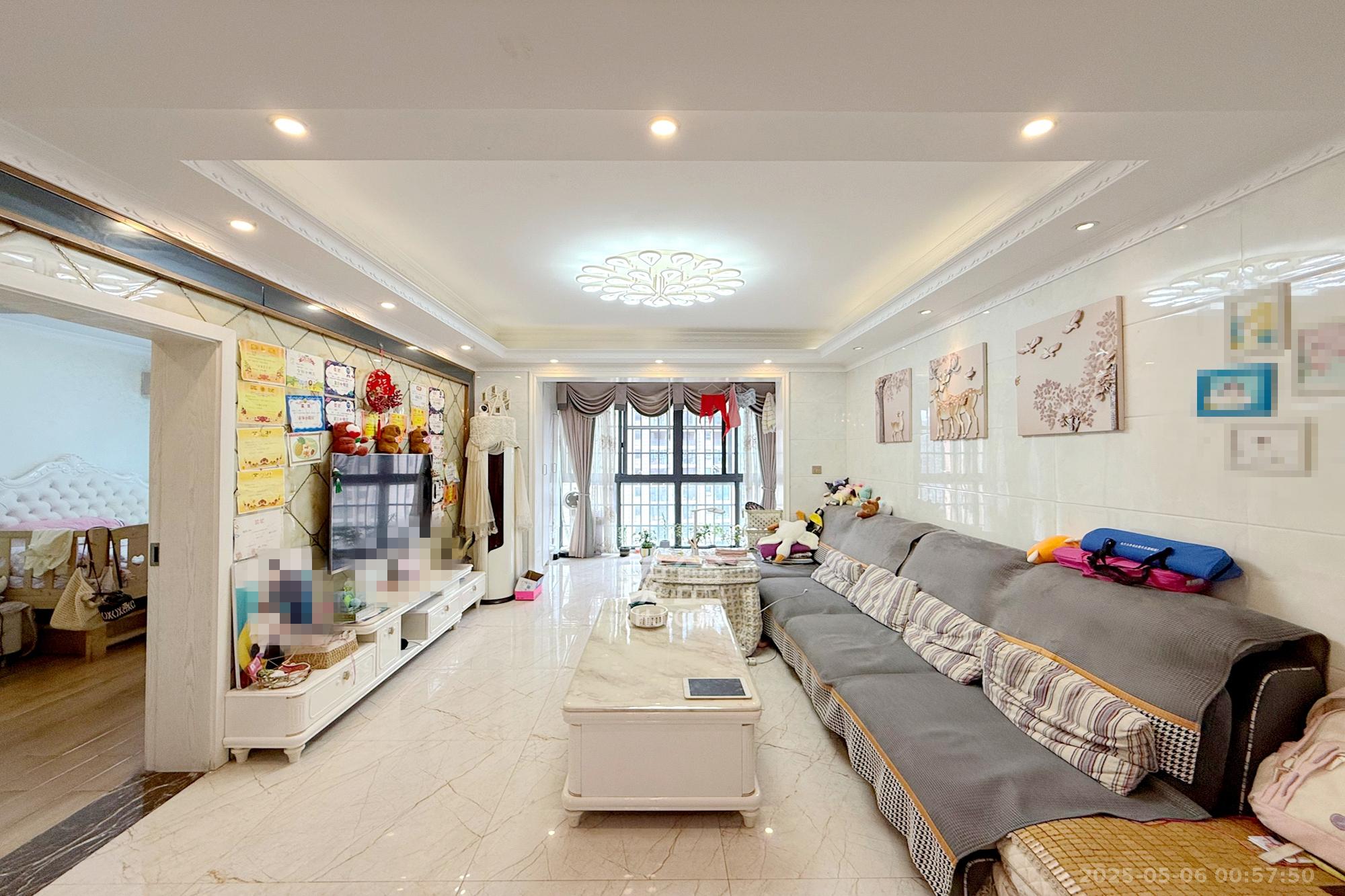 明发国际城 3室2厅2卫 90.0万 明发国际城 3室2厅2卫 90.0万客厅