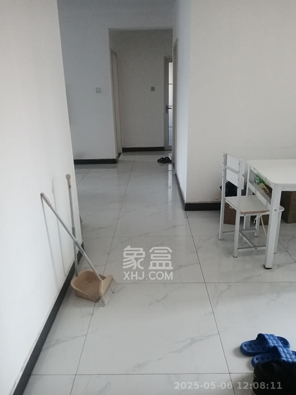 中建嘉和城  3室2厅2卫   900.00元/月