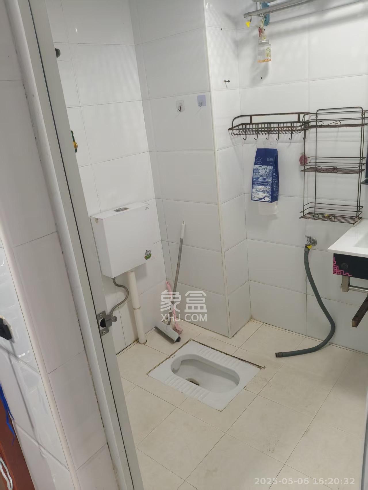 世景华庭  1室1厅1卫   1200.00元/月室内图