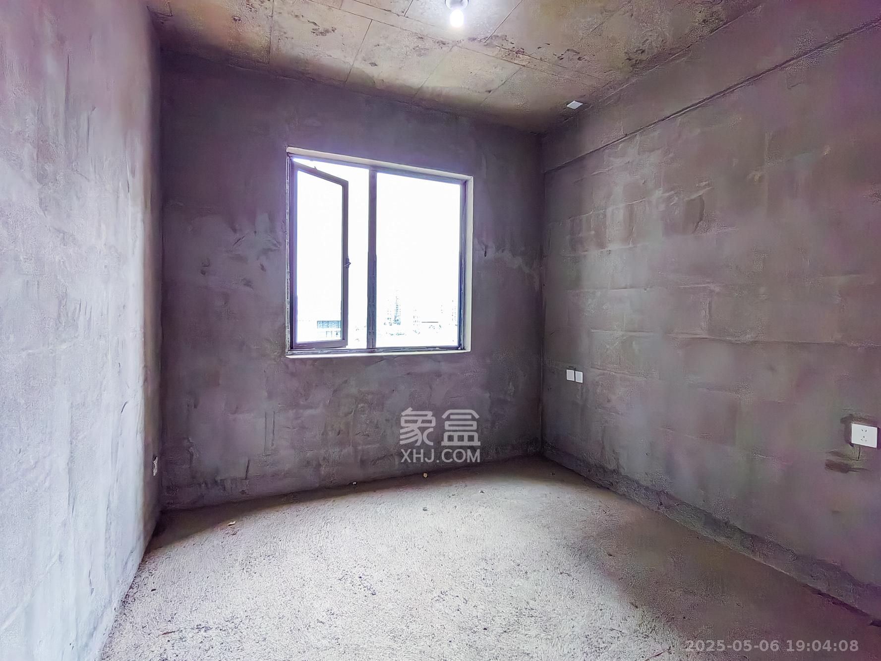 和顺府  4室2厅2卫    114.0万 和顺府  4室2厅2卫    114.0万卧室