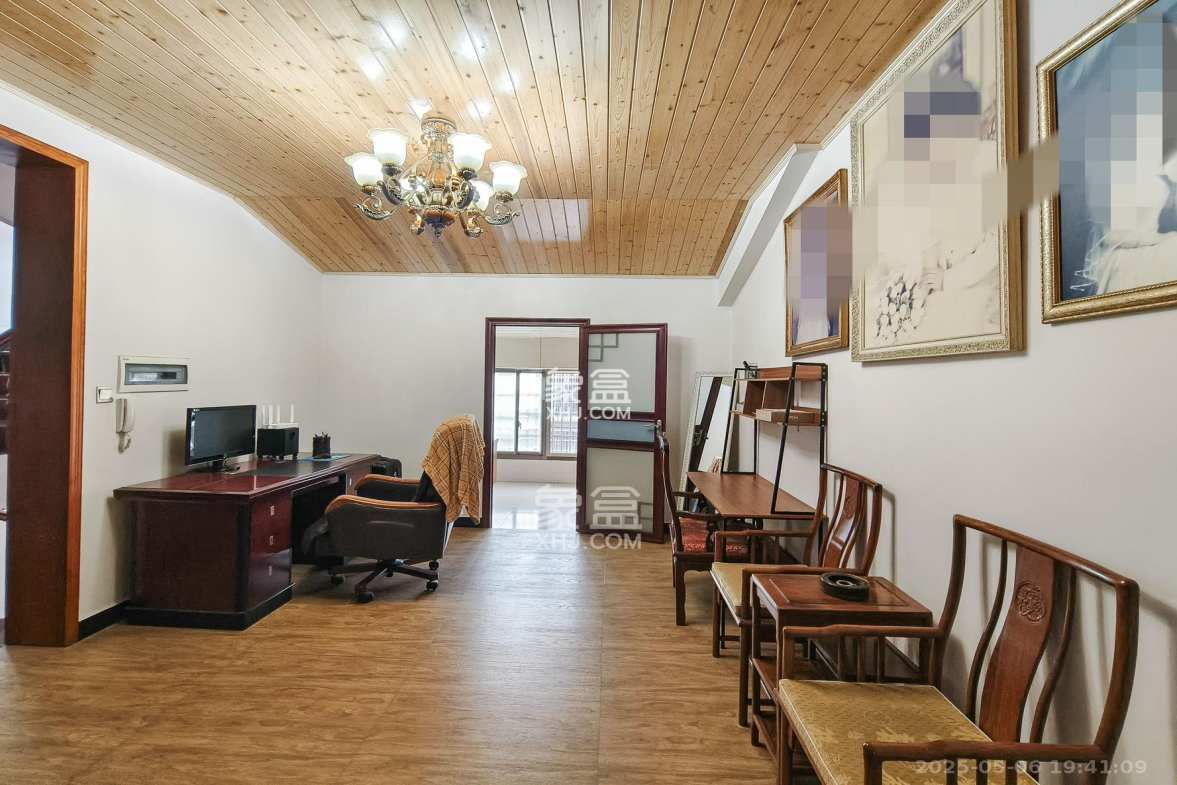 龙塘安置区(龙塘小区)  10室8厅7卫    375.0万 龙塘安置区(龙塘小区)  10室8厅7卫    375.0万其他