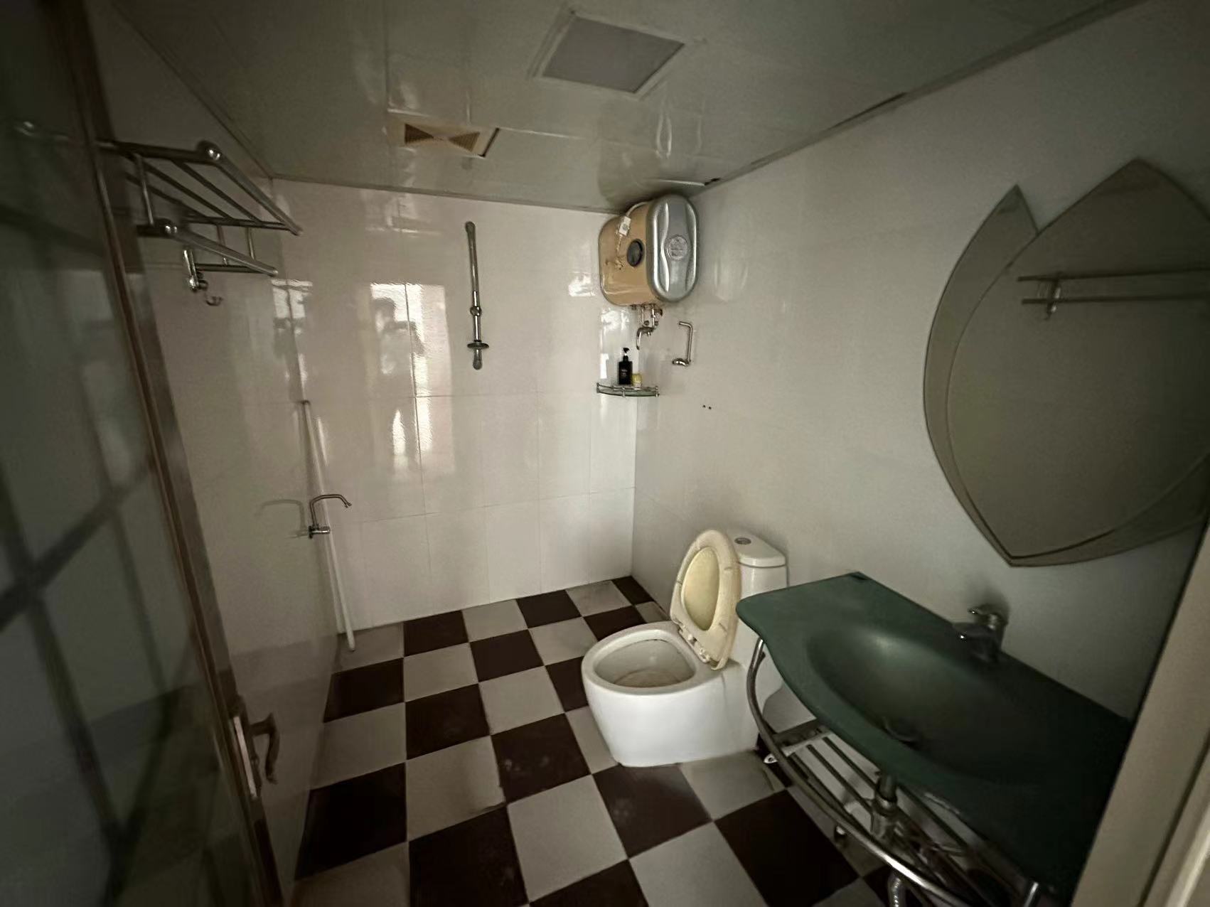 宏昌楼 3室2厅2卫 3000.0元/月 宏昌楼 3室2厅2卫 3000.0元/月室内图