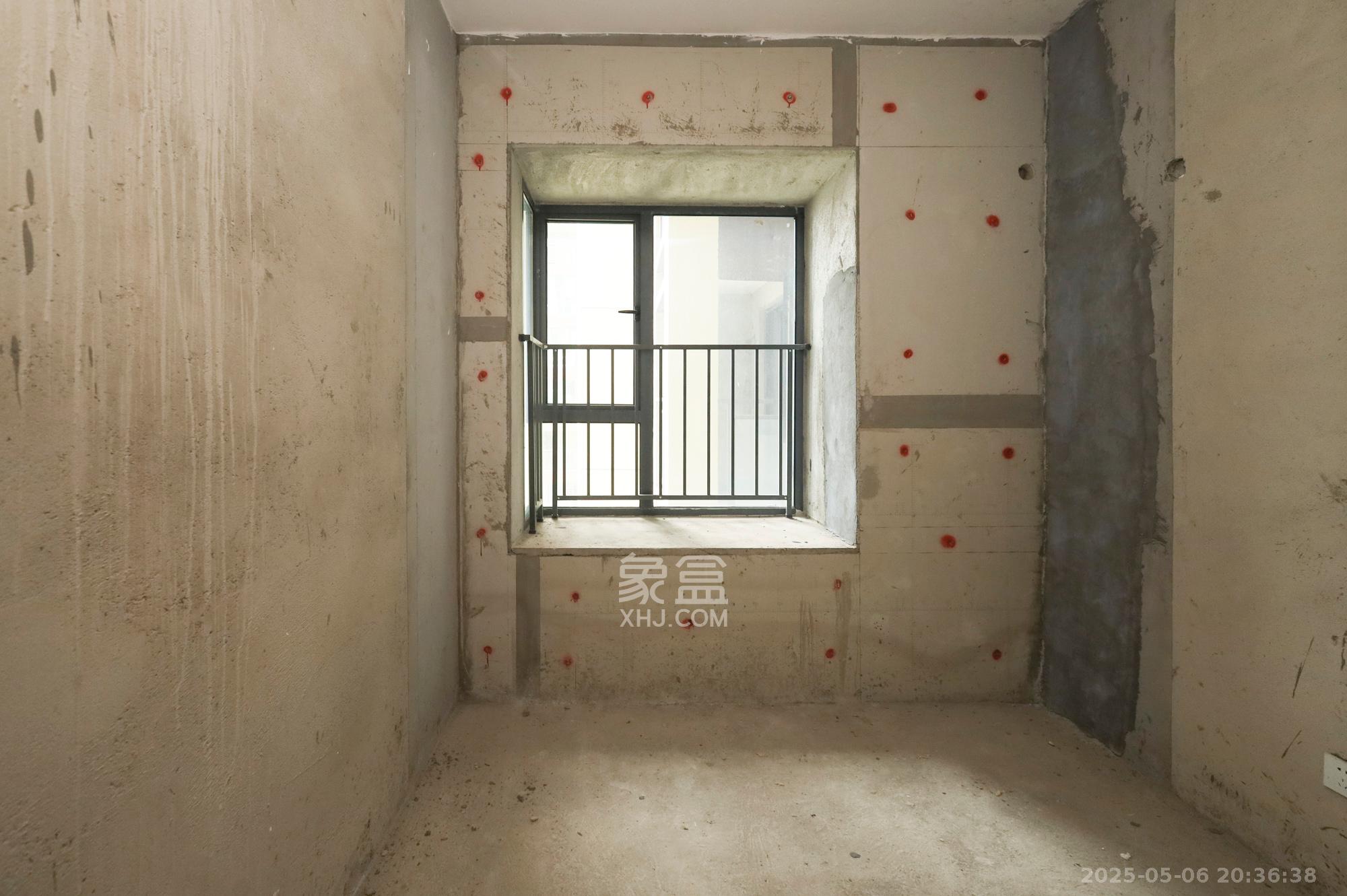 南璟滨江书苑  4室2厅2卫    62.0万 南璟滨江书苑  4室2厅2卫    62.0万卧室