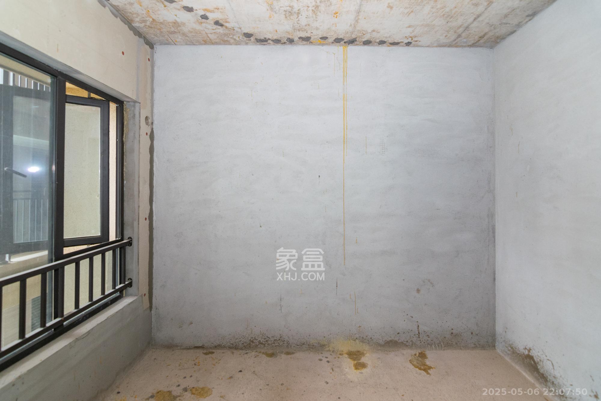 阳光城联利悦澜府  2室2厅1卫    54.0万 阳光城联利悦澜府  2室2厅1卫    54.0万卧室