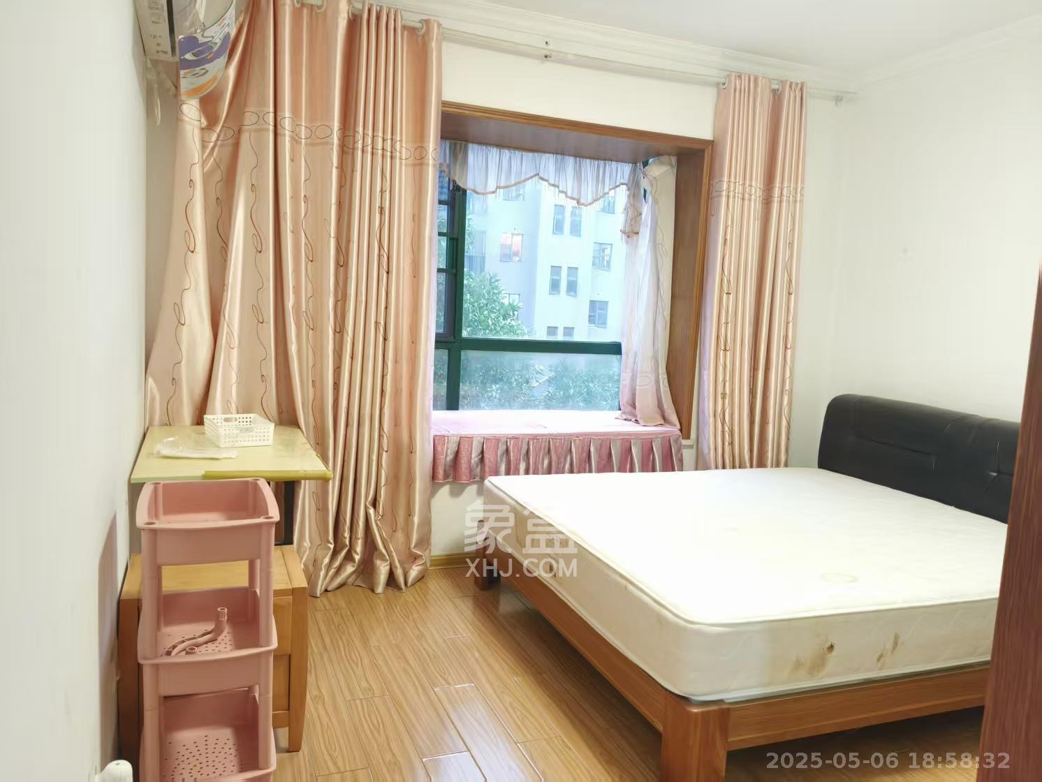 华天苑  3室2厅2卫   2800.00元/月室内图