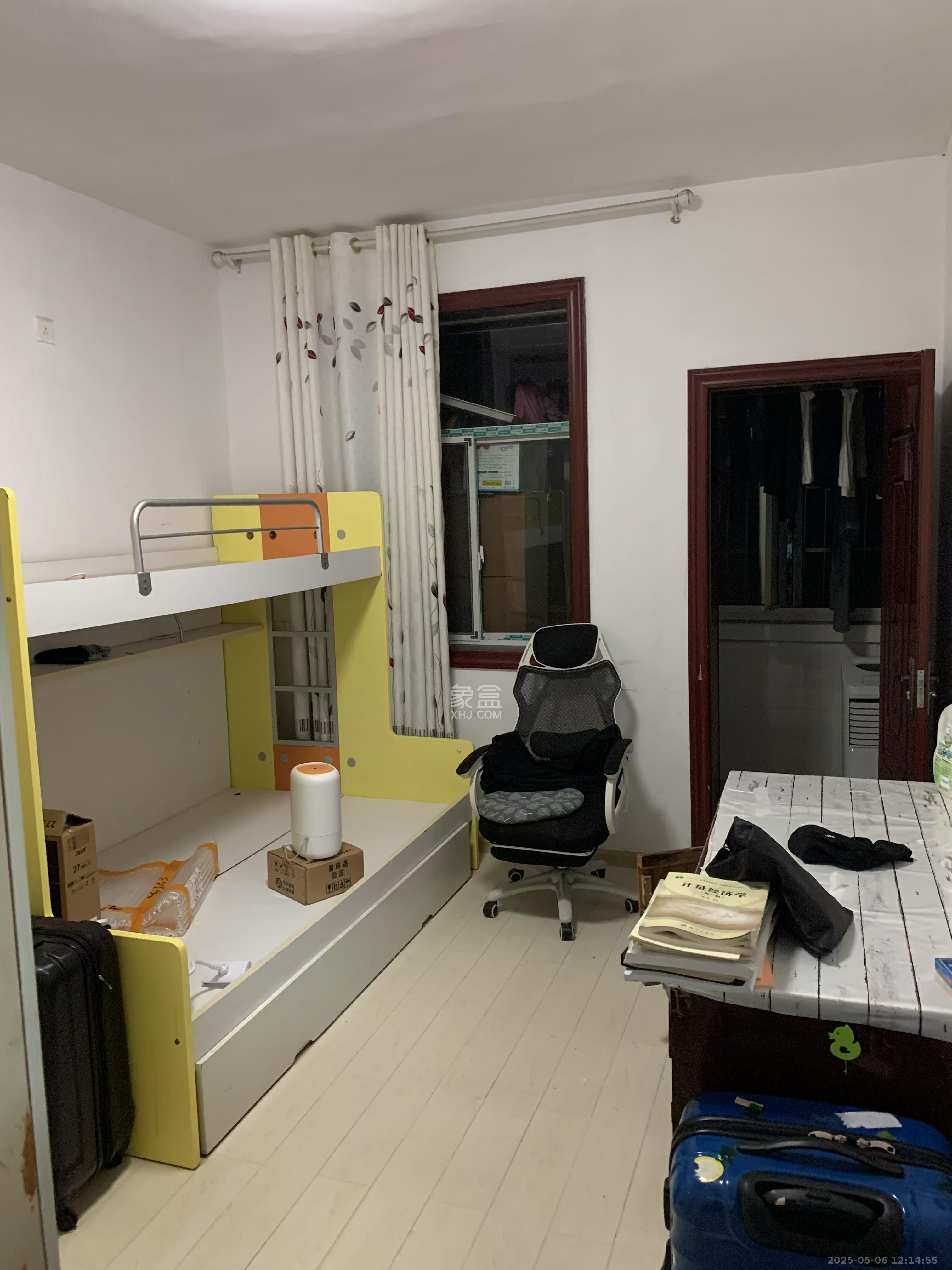 石佳冲小区 2室1厅1卫 1900.0元/月 石佳冲小区 2室1厅1卫 1900.0元/月室内图