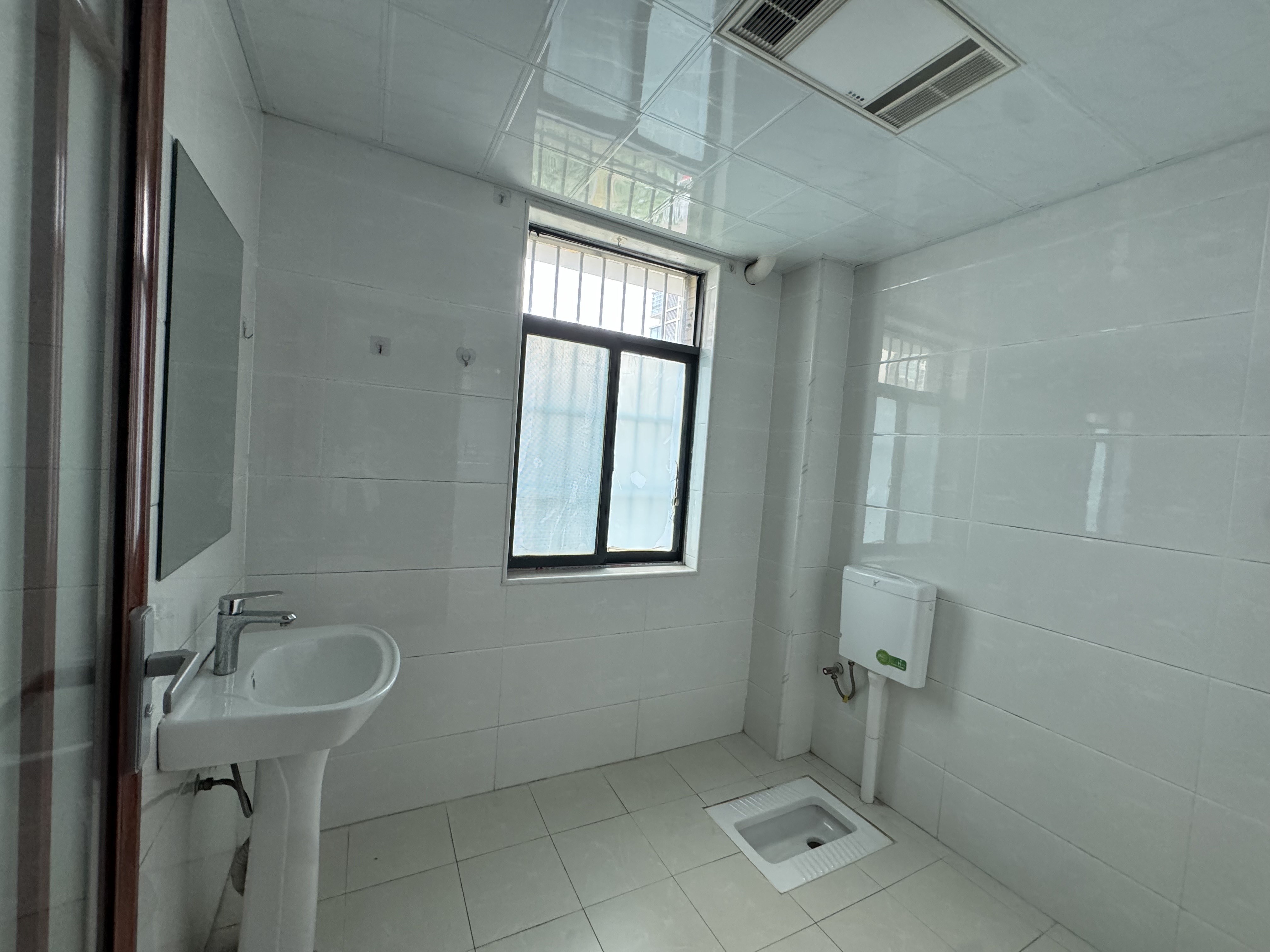 虎形山安置小区(进步社区) 2室1厅1卫 1500.0元/月 虎形山安置小区(进步社区) 2室1厅1卫 1500.0元/月室内图