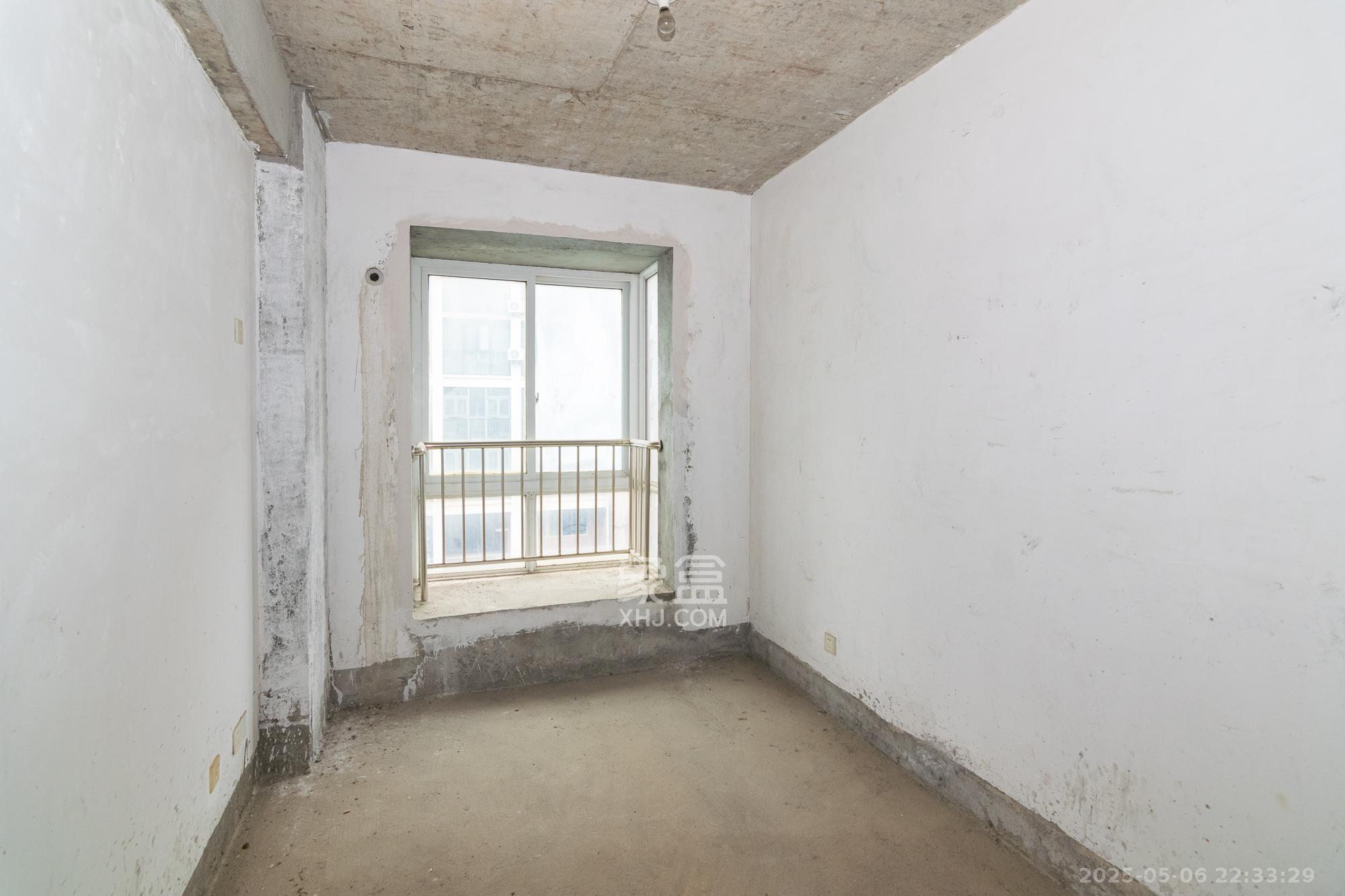 普瑞斯堡 4室2厅2卫 80.0万 普瑞斯堡 4室2厅2卫 80.0万卧室