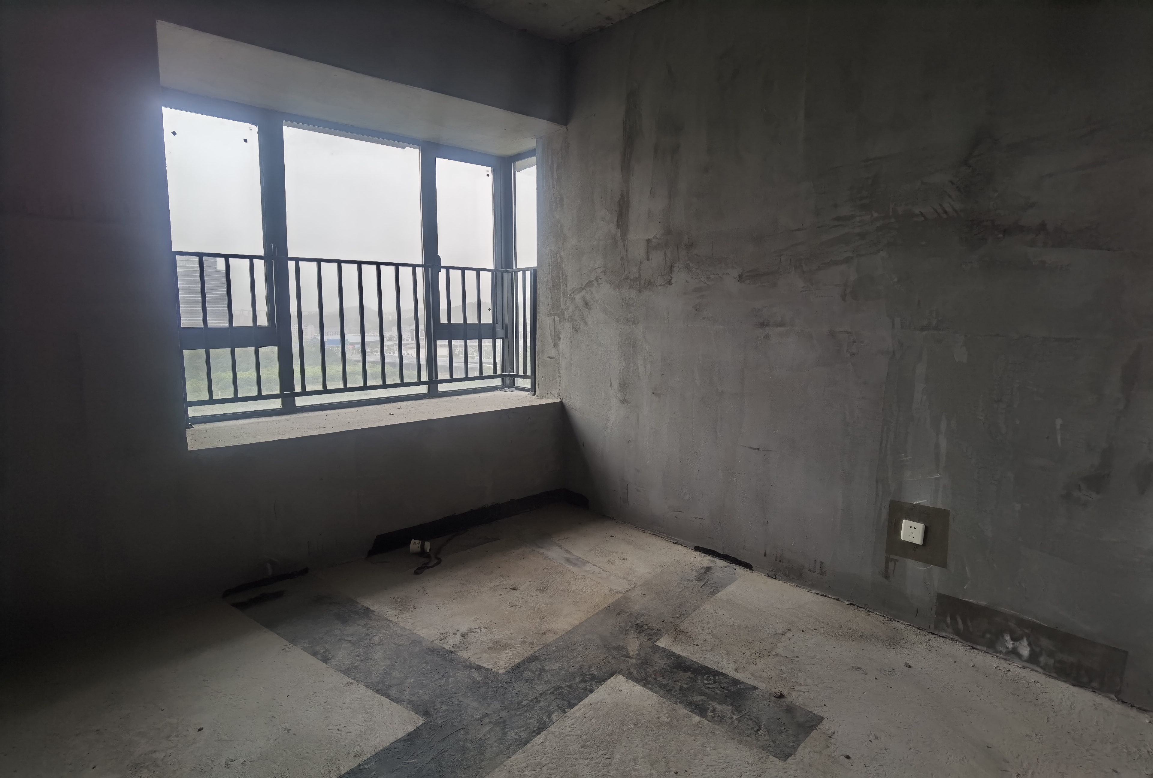 中建凤栖台  3室2厅2卫   45.00万客厅