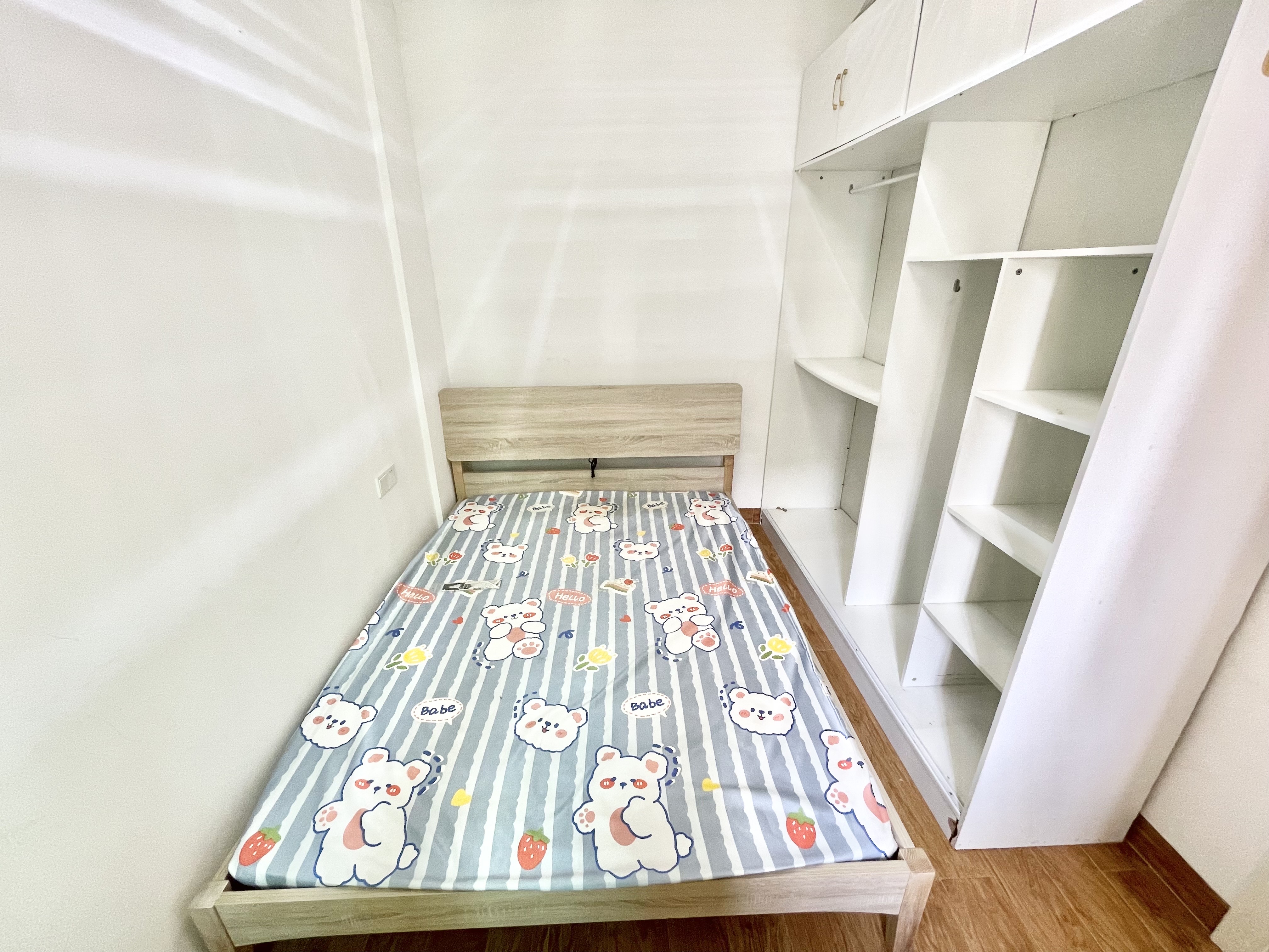 文博府B区  2室2厅1卫   2400.00元/月室内图