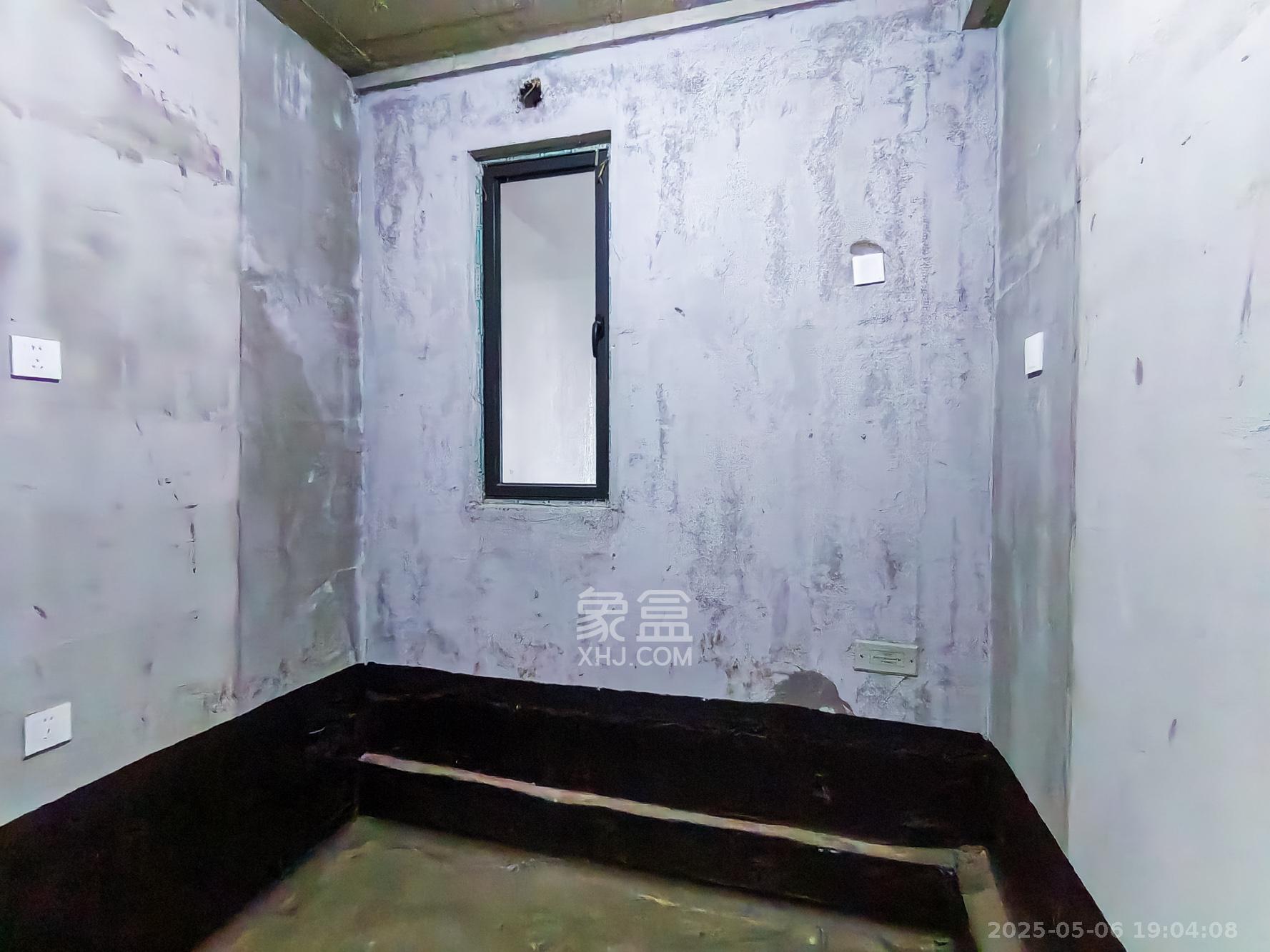 和顺府  4室2厅2卫    114.0万 和顺府  4室2厅2卫    114.0万卫生间