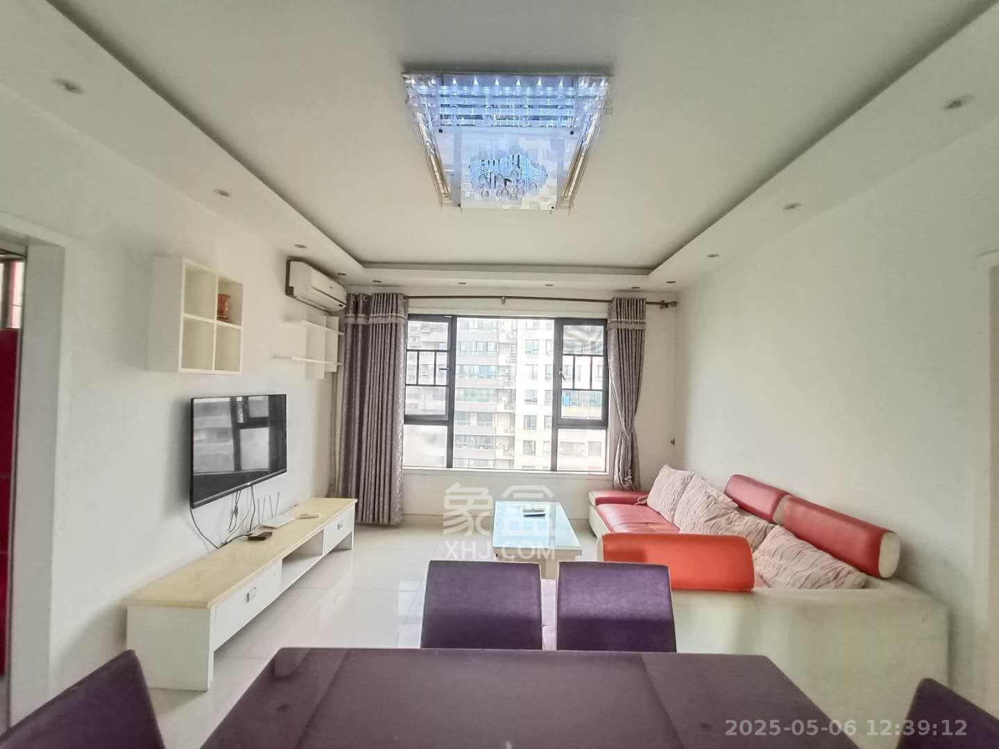 长房时代城  3室2厅1卫    2600.0元/月