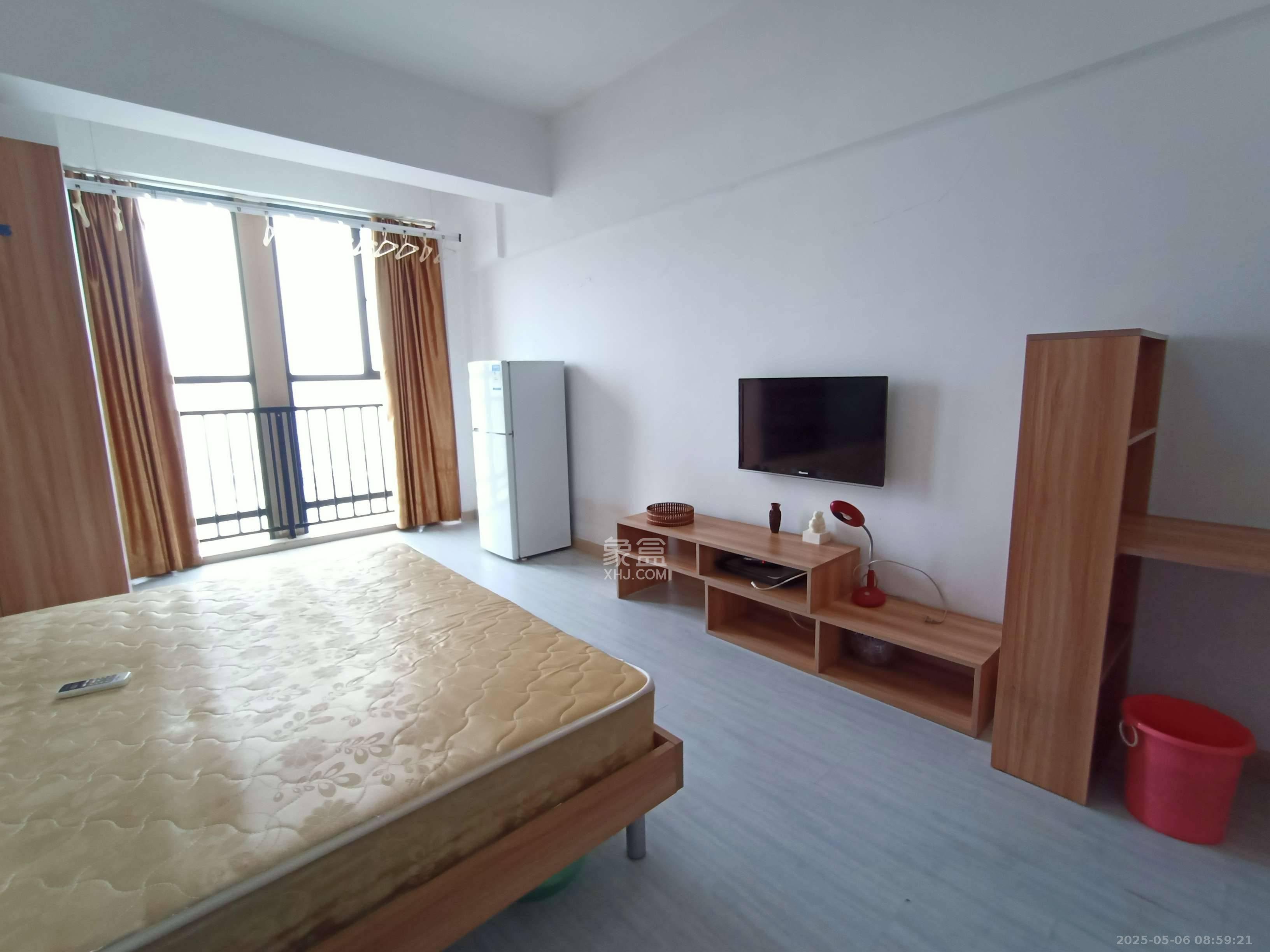 融圣国际  1室1厅1卫    1700.0元/月 融圣国际  1室1厅1卫    1700.0元/月室内图