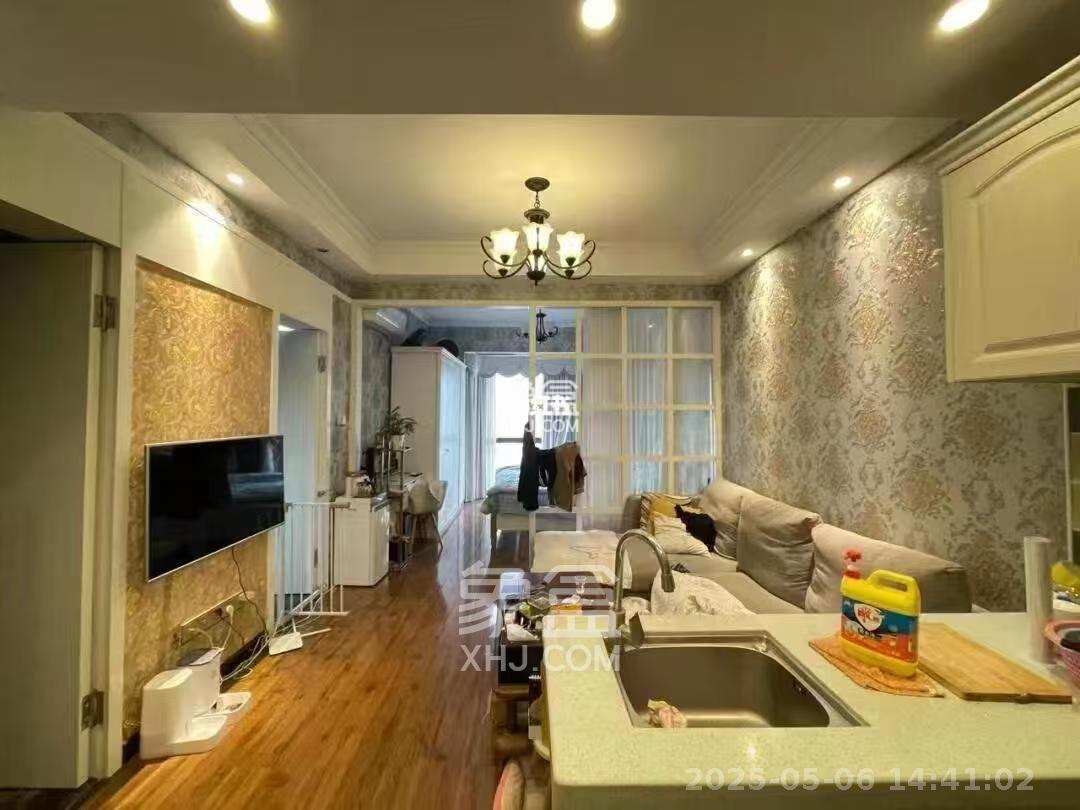 城南故事家园  1室1厅1卫    1600.0元/月 城南故事家园  1室1厅1卫    1600.0元/月室内图