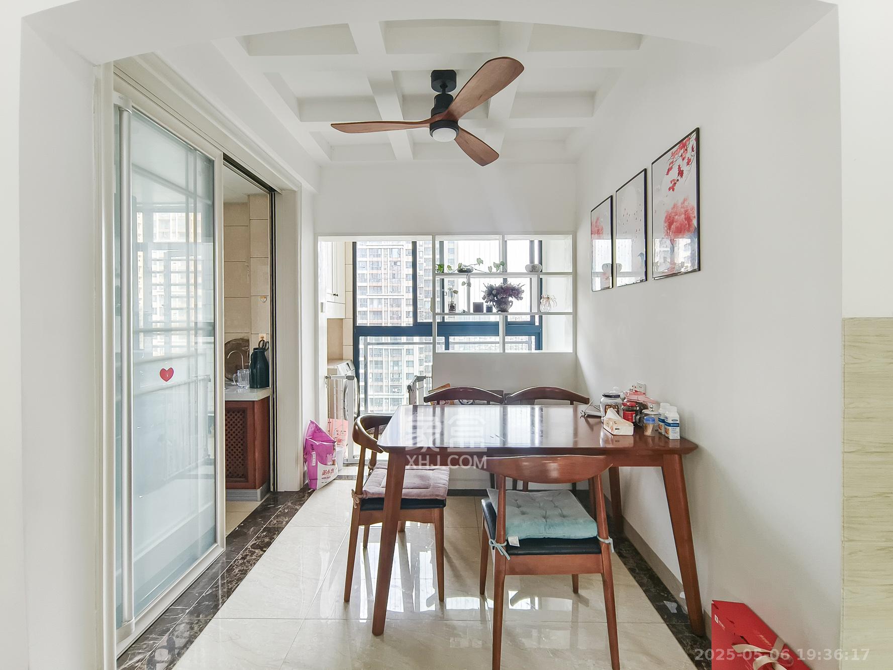 筑梦星园  4室2厅2卫    98.6万 筑梦星园  4室2厅2卫    98.6万客厅