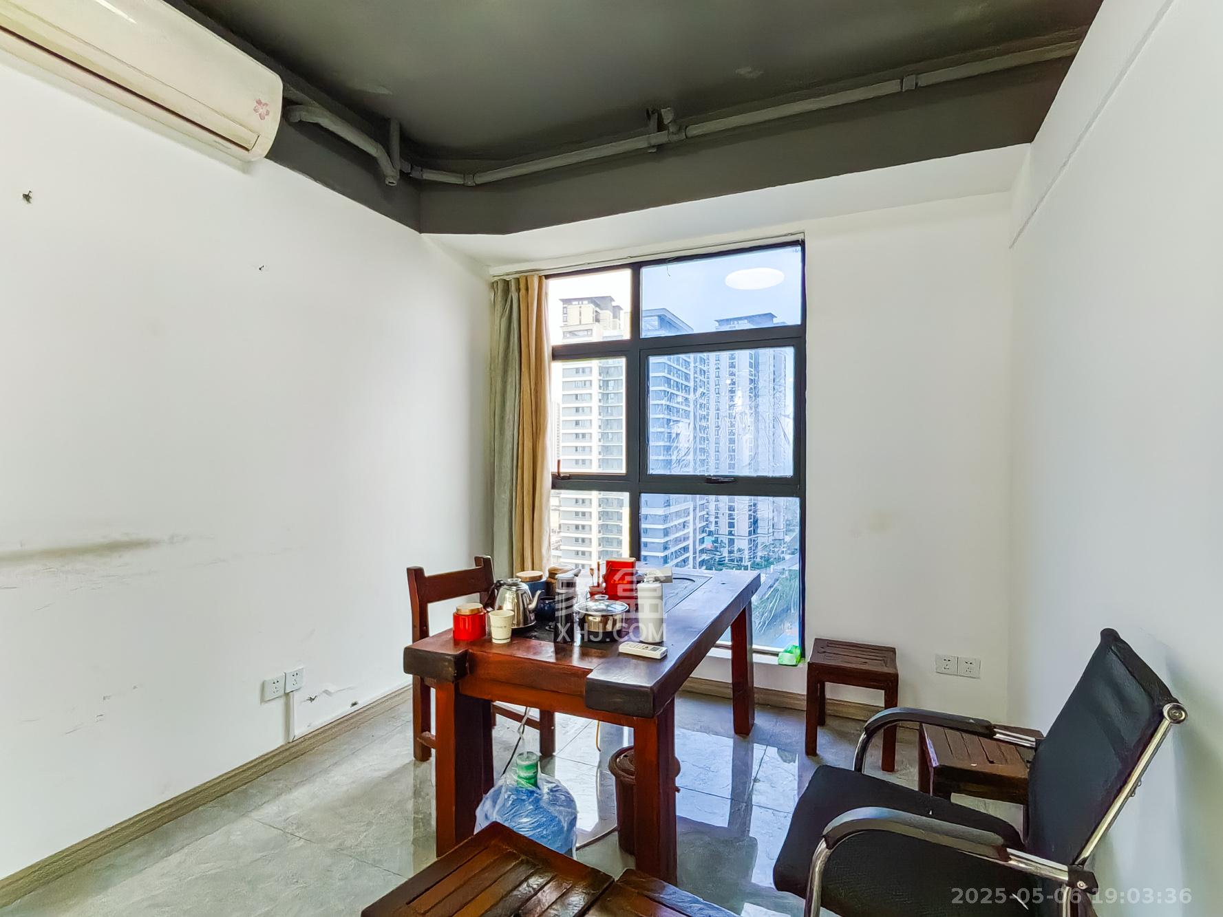 和悦城(蟠龙景苑) 3室2厅2卫 99.0万 和悦城(蟠龙景苑) 3室2厅2卫 99.0万卧室