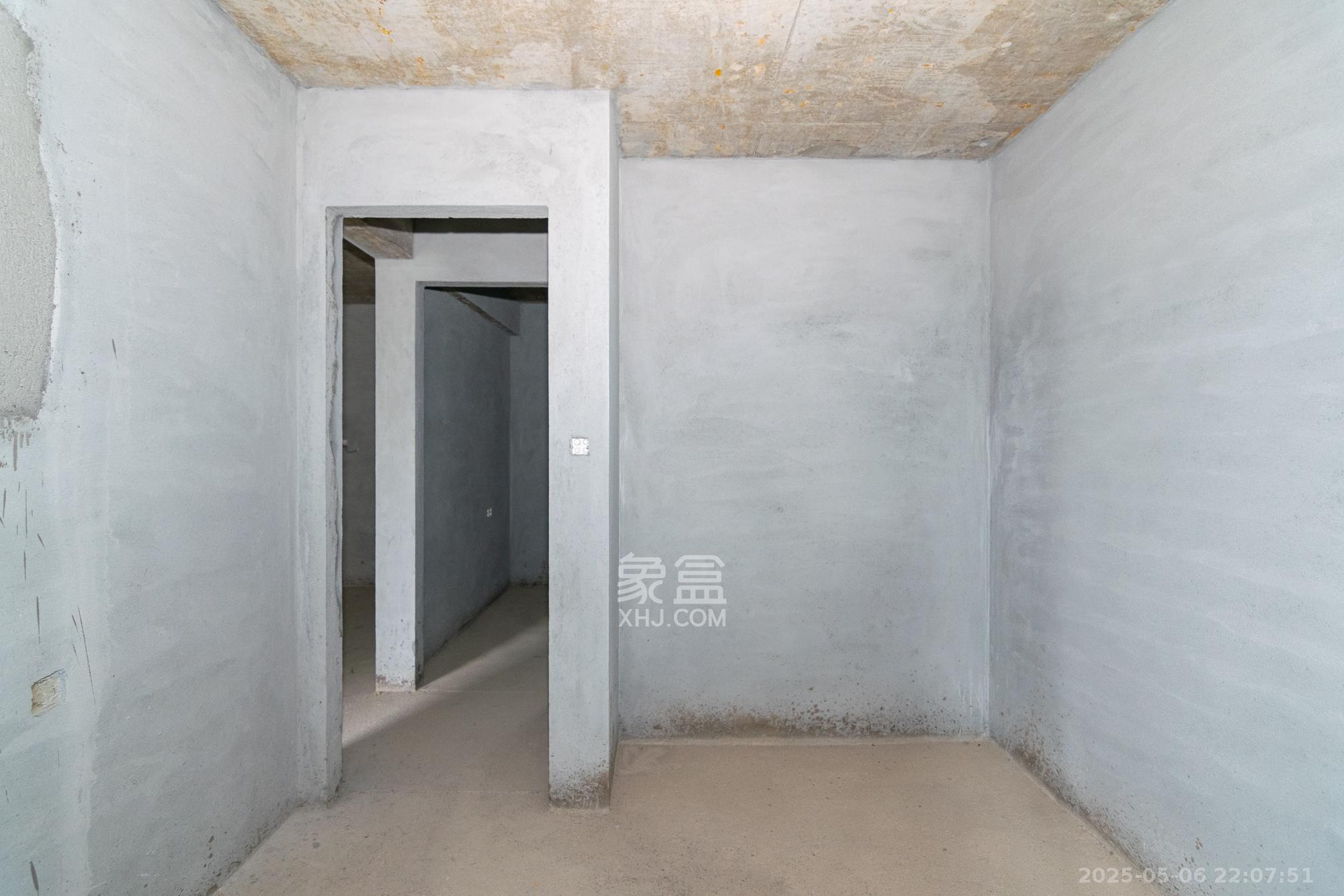 阳光城联利悦澜府  2室2厅1卫    54.0万 阳光城联利悦澜府  2室2厅1卫    54.0万卧室