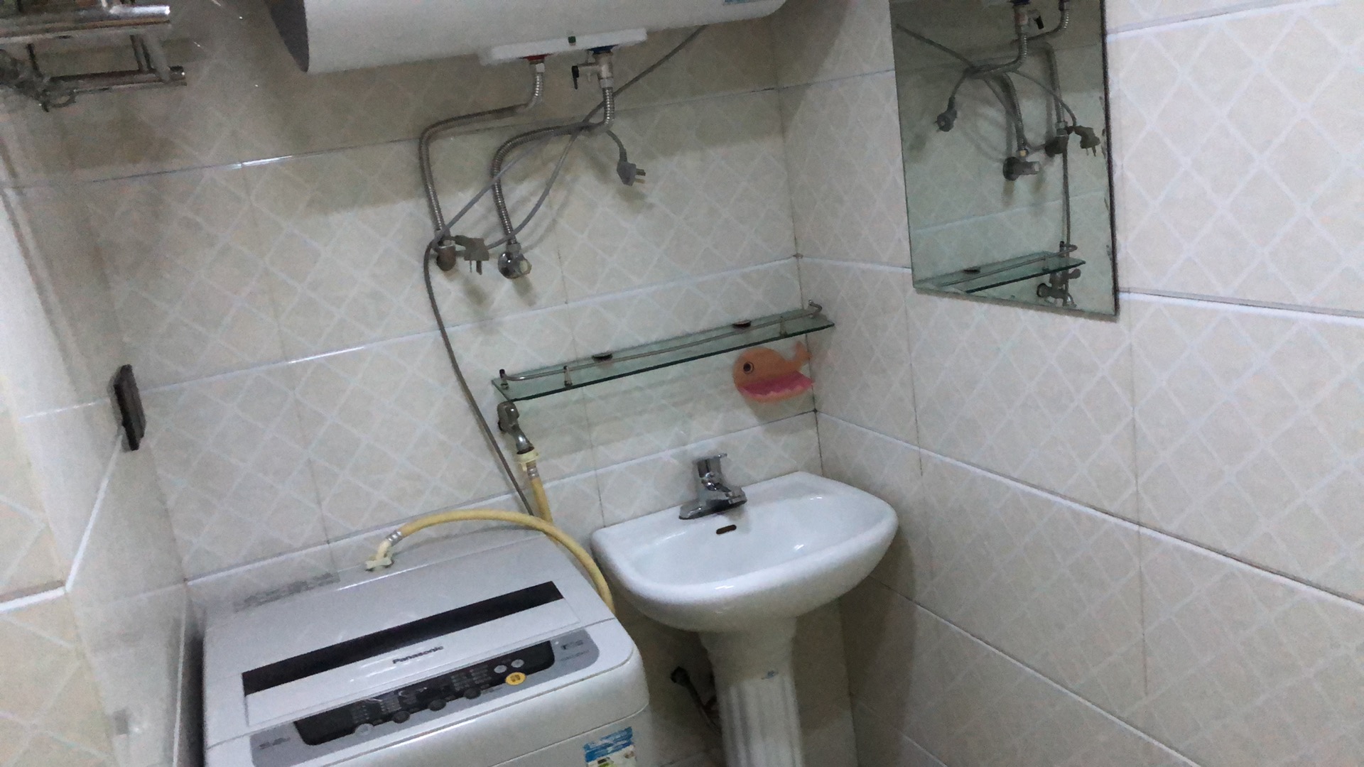 维港十字街 1室1厅1卫 1000.0元/月 维港十字街 1室1厅1卫 1000.0元/月室内图