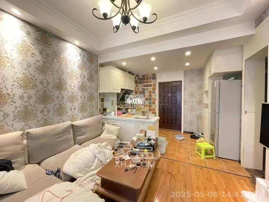 城南故事家园  1室1厅1卫    1600.0元/月 城南故事家园  1室1厅1卫    1600.0元/月室内图