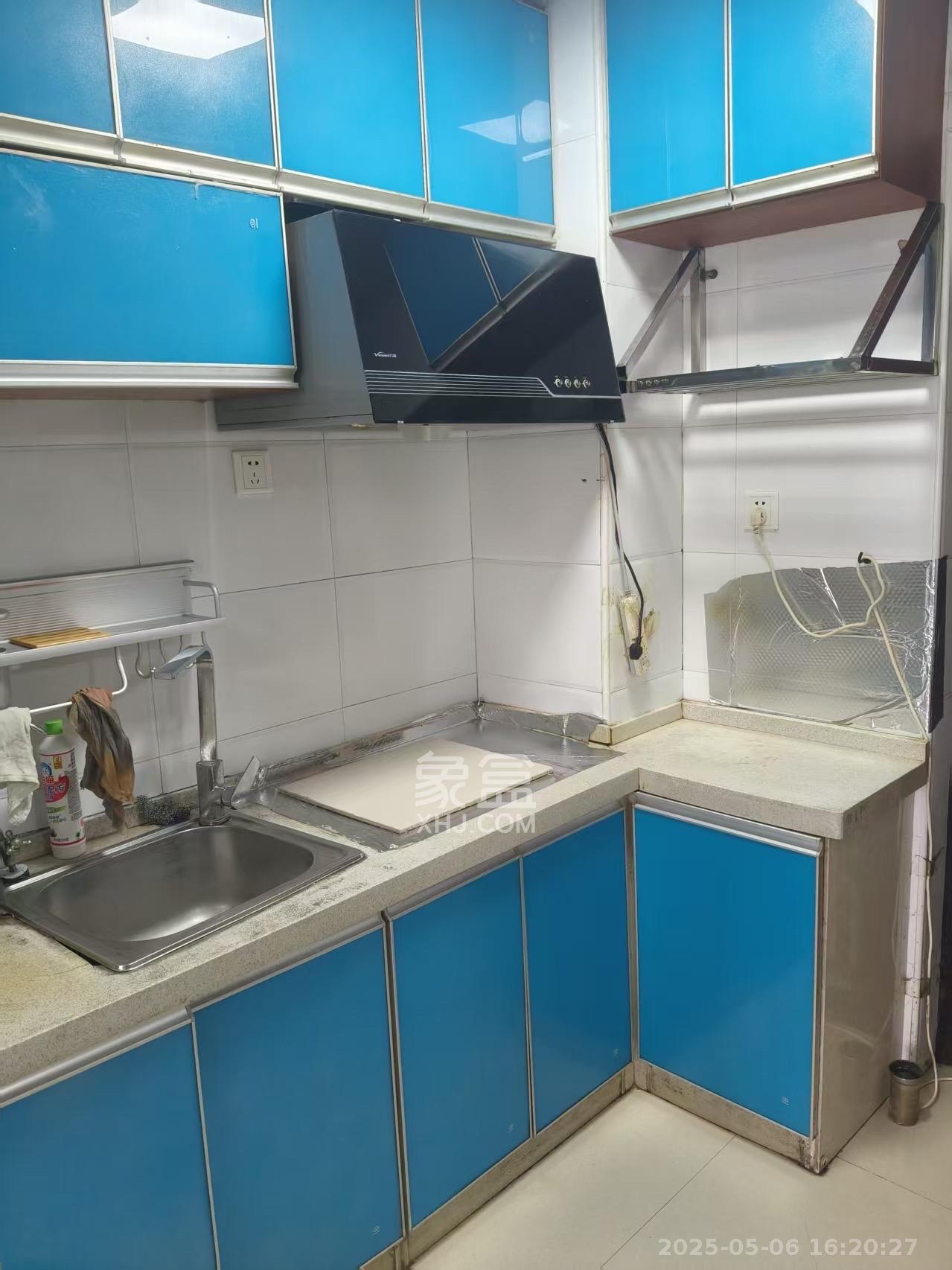世景华庭  1室1厅1卫   1200.00元/月室内图