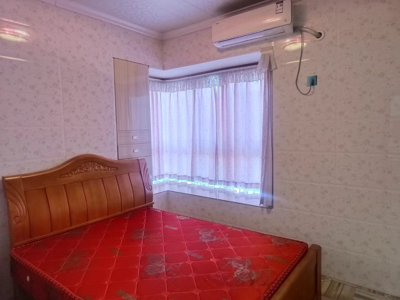 汇欣花样年华  2室2厅2卫   1380.00元/月室内图