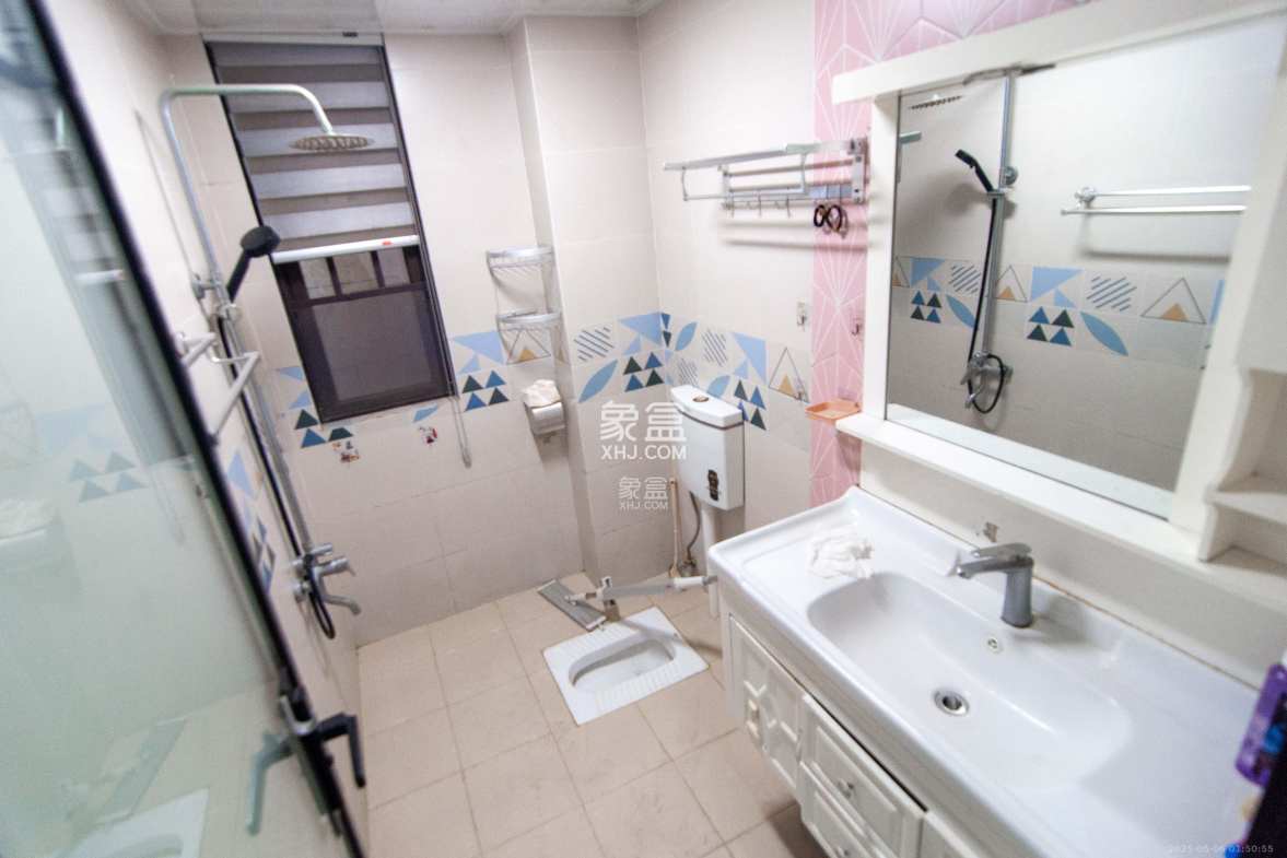 卓越浅水湾 3室2厅2卫 115.0万 卓越浅水湾 3室2厅2卫 115.0万卫生间