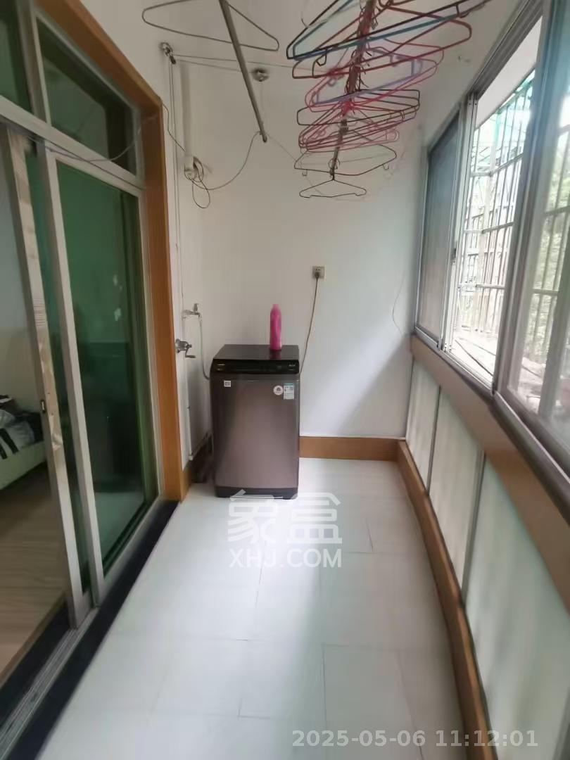 富湘园  3室2厅2卫   3300.00元/月室内图