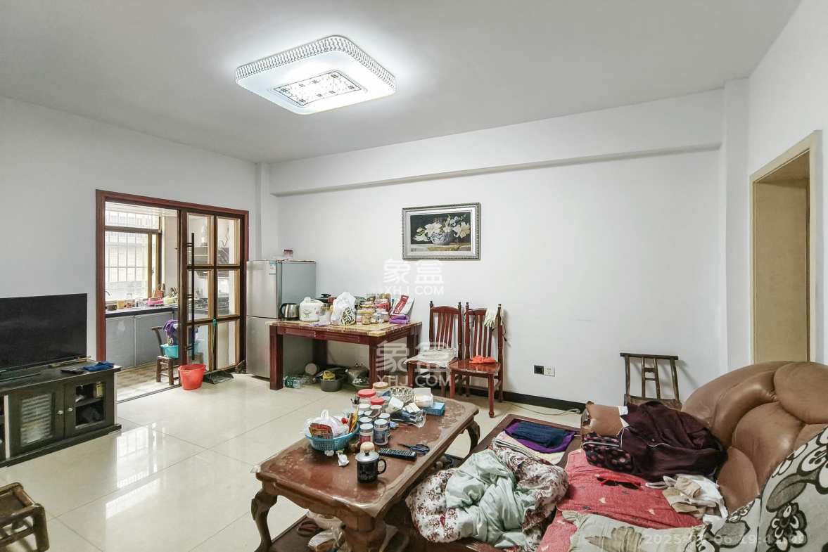 龙塘安置区(龙塘小区)  10室8厅7卫    375.0万 龙塘安置区(龙塘小区)  10室8厅7卫    375.0万其他