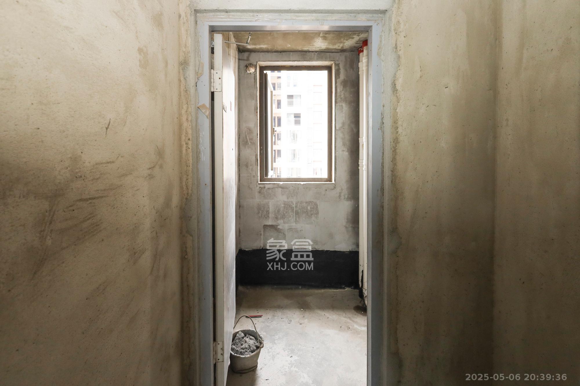 帝辰金缇水郡 1室0厅0卫 78.0万 帝辰金缇水郡 1室0厅0卫 78.0万卫生间