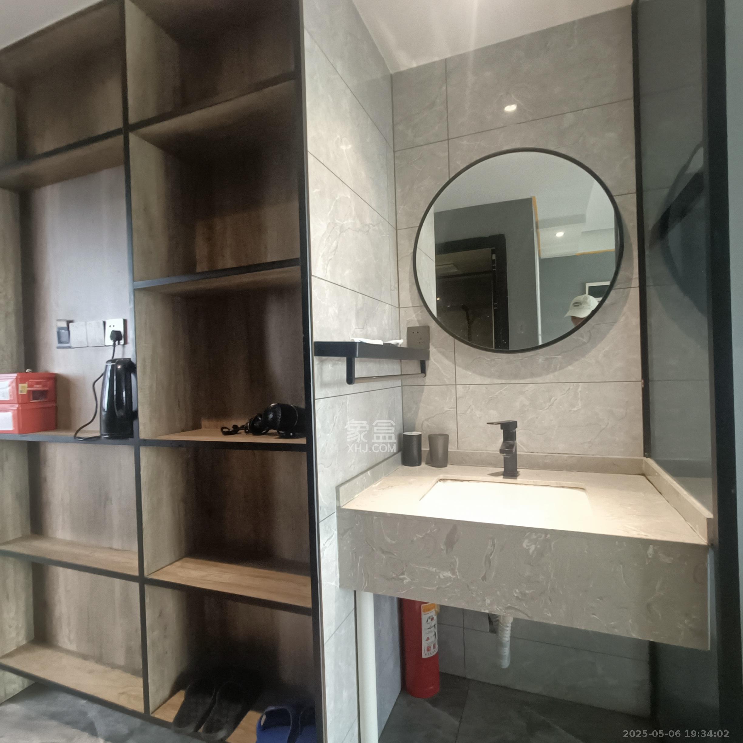 五峰国际  1室0厅1卫    1300.0元/月室内图