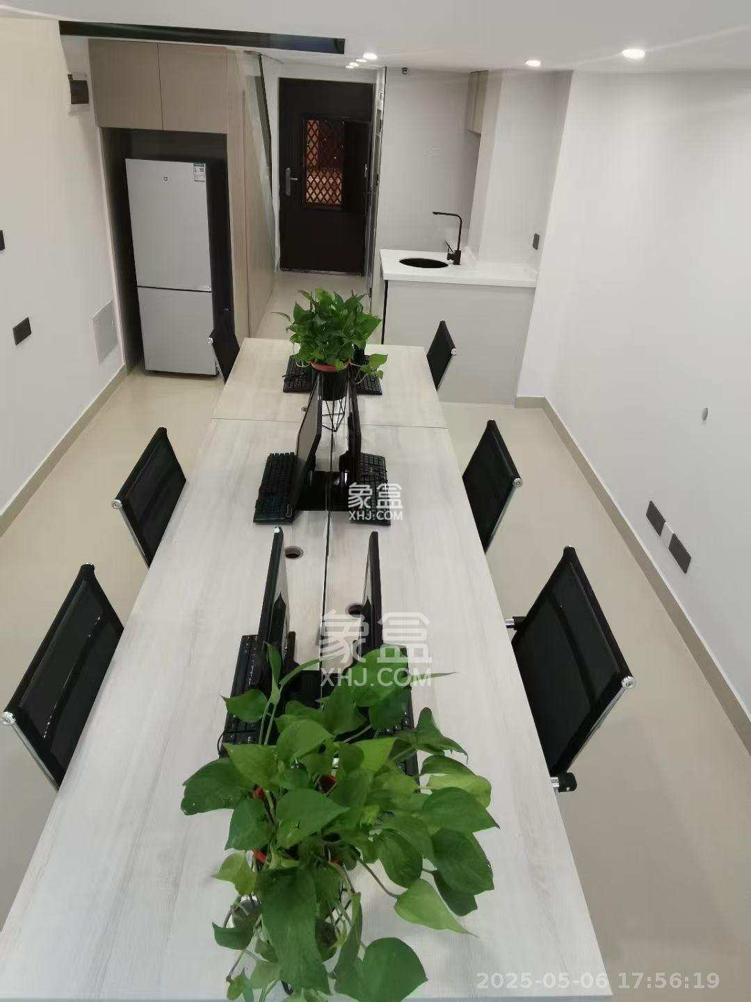 佳兆业云顶都汇 2室0厅0卫 2400.0元/月 佳兆业云顶都汇 2室0厅0卫 2400.0元/月室内图