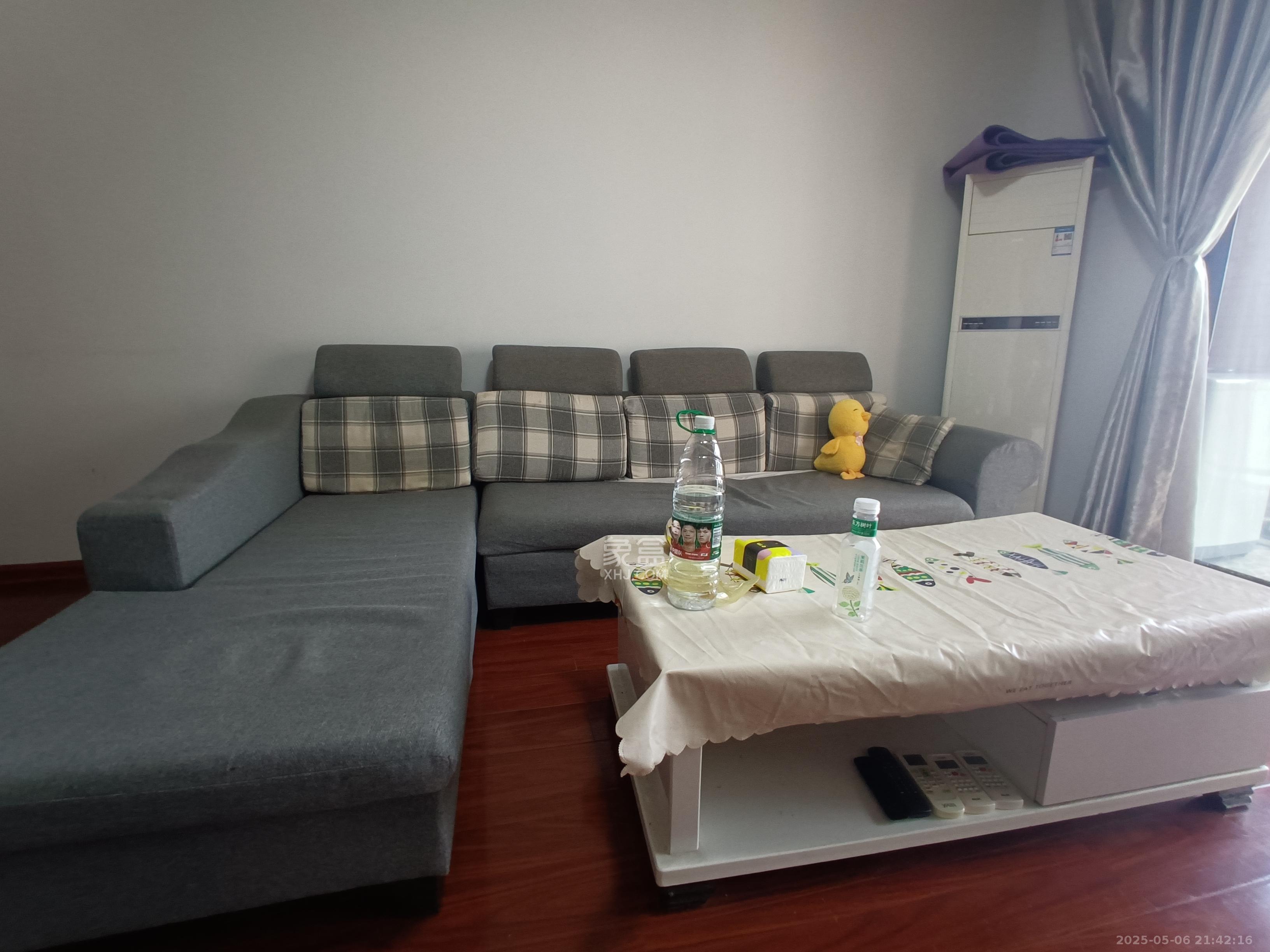 剑桥名门 2室2厅1卫 1900.0元/月 剑桥名门 2室2厅1卫 1900.0元/月室内图