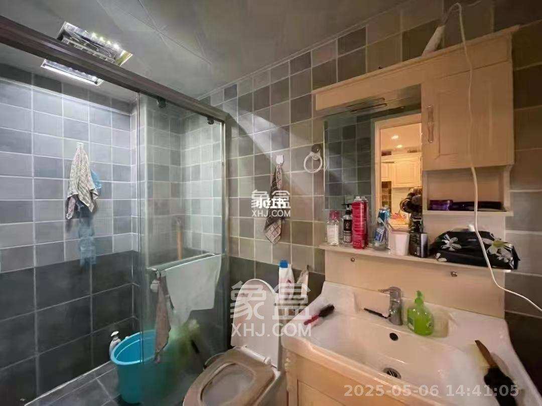 城南故事家园  1室1厅1卫    1600.0元/月 城南故事家园  1室1厅1卫    1600.0元/月室内图